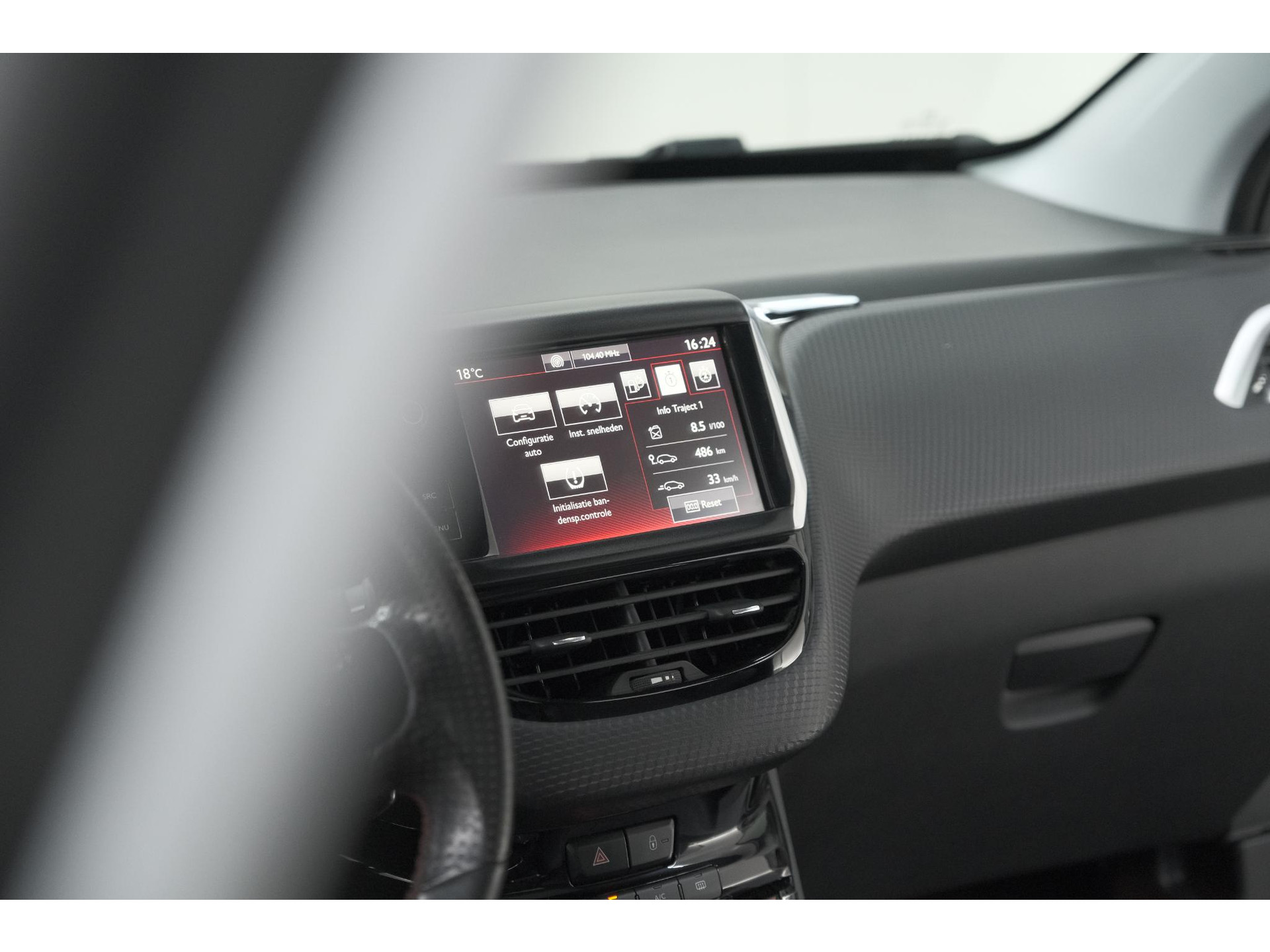 Peugeot 2008 PureTech 110 EAT6 GT | Trekhaak | Camera | Panoramadak | Apple Carplay