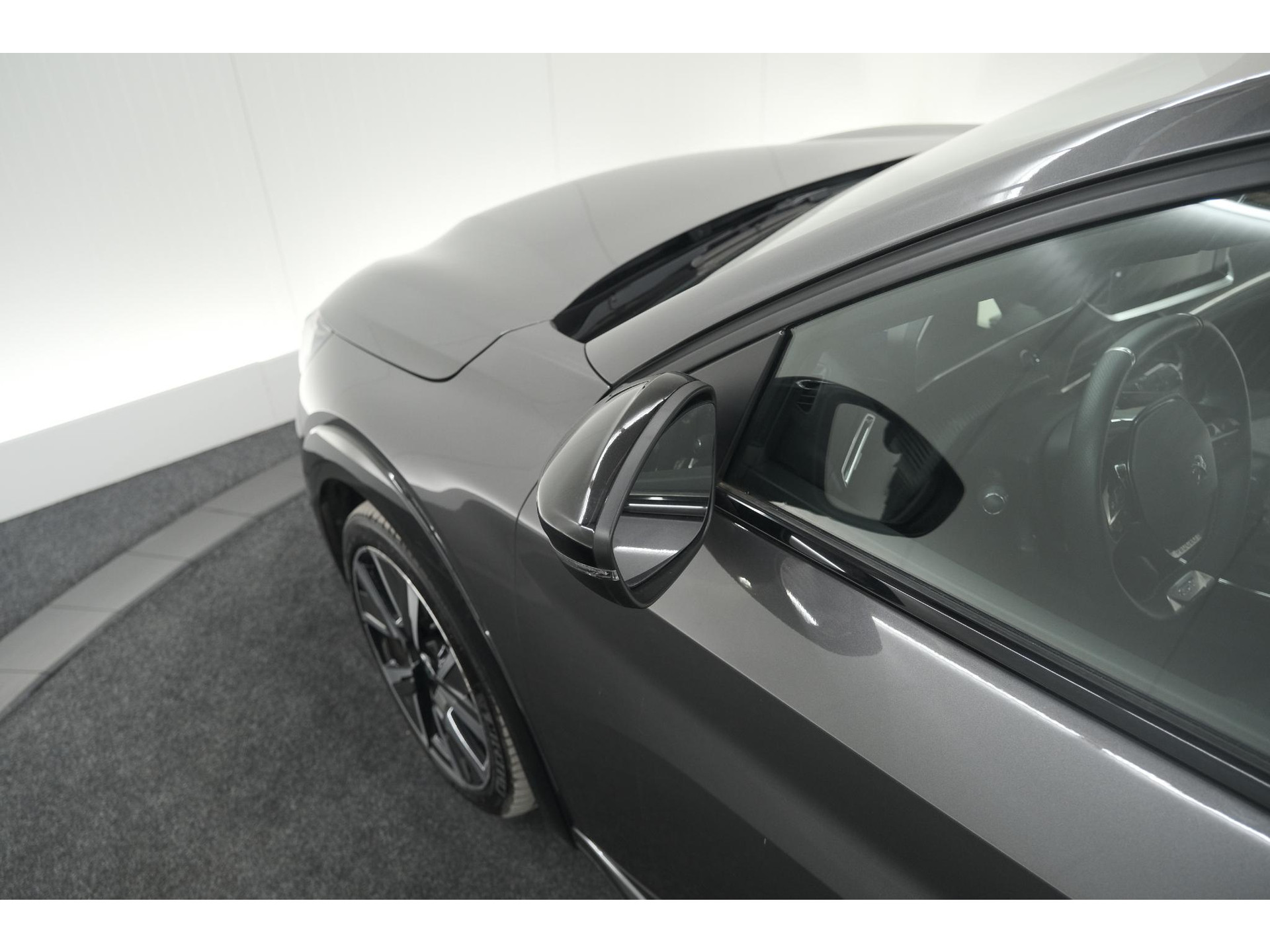 Peugeot 208 PureTech 100 GT | Camera | Adaptieve Cruise Control | Navigatie | Apple Carplay