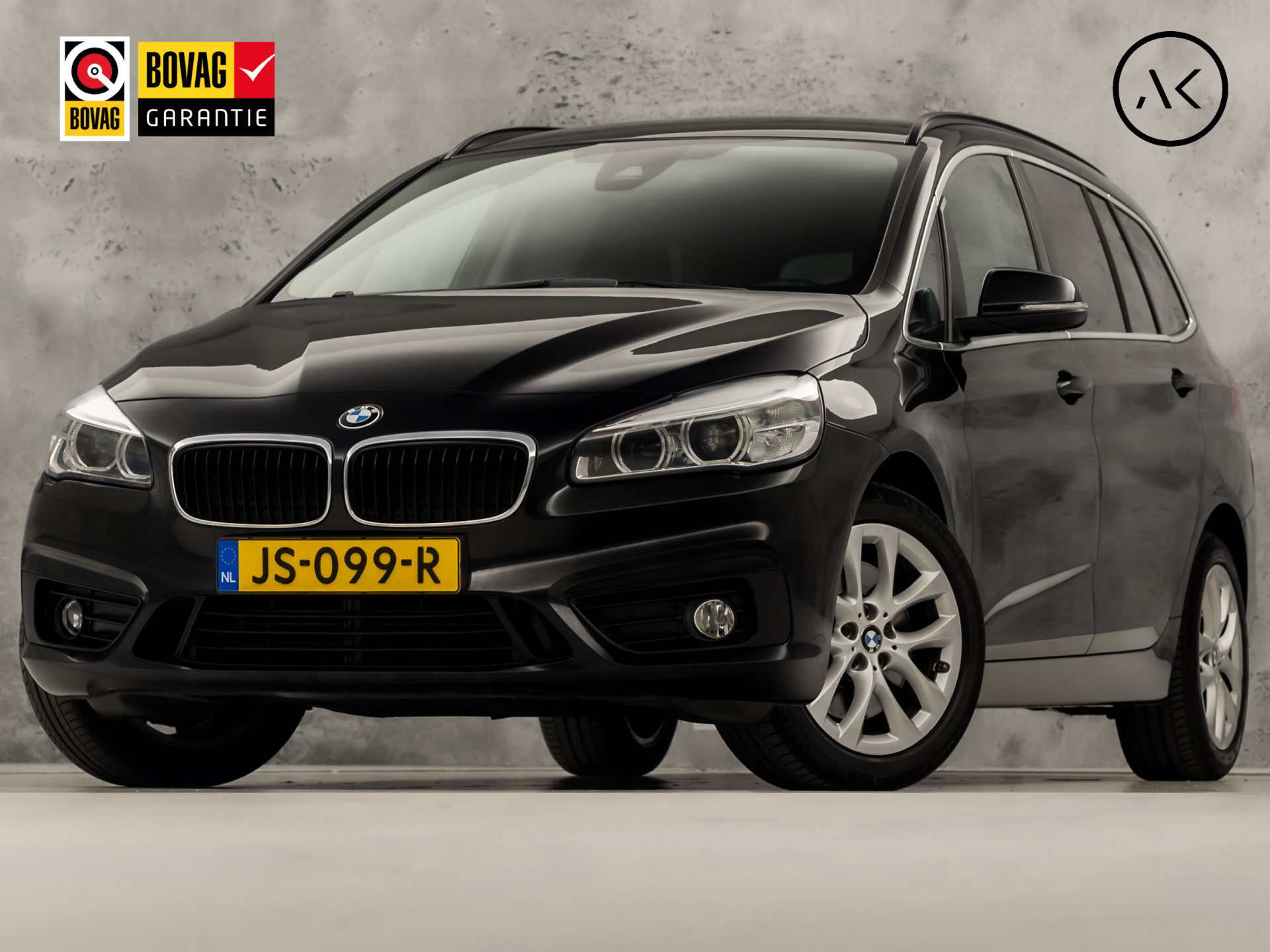 BMW 2 Serie 220i High Executive 7 Persoons 192Pk Automaat (NAVIGATIE, 4 CILINDER, 1e EIGENAAR, CLIMATE, GETINT GLAS, PARKEERSENSOREN, SPORTSTOELEN, CRUISE, NIEUWE APK, NIEUWSTAAT)
