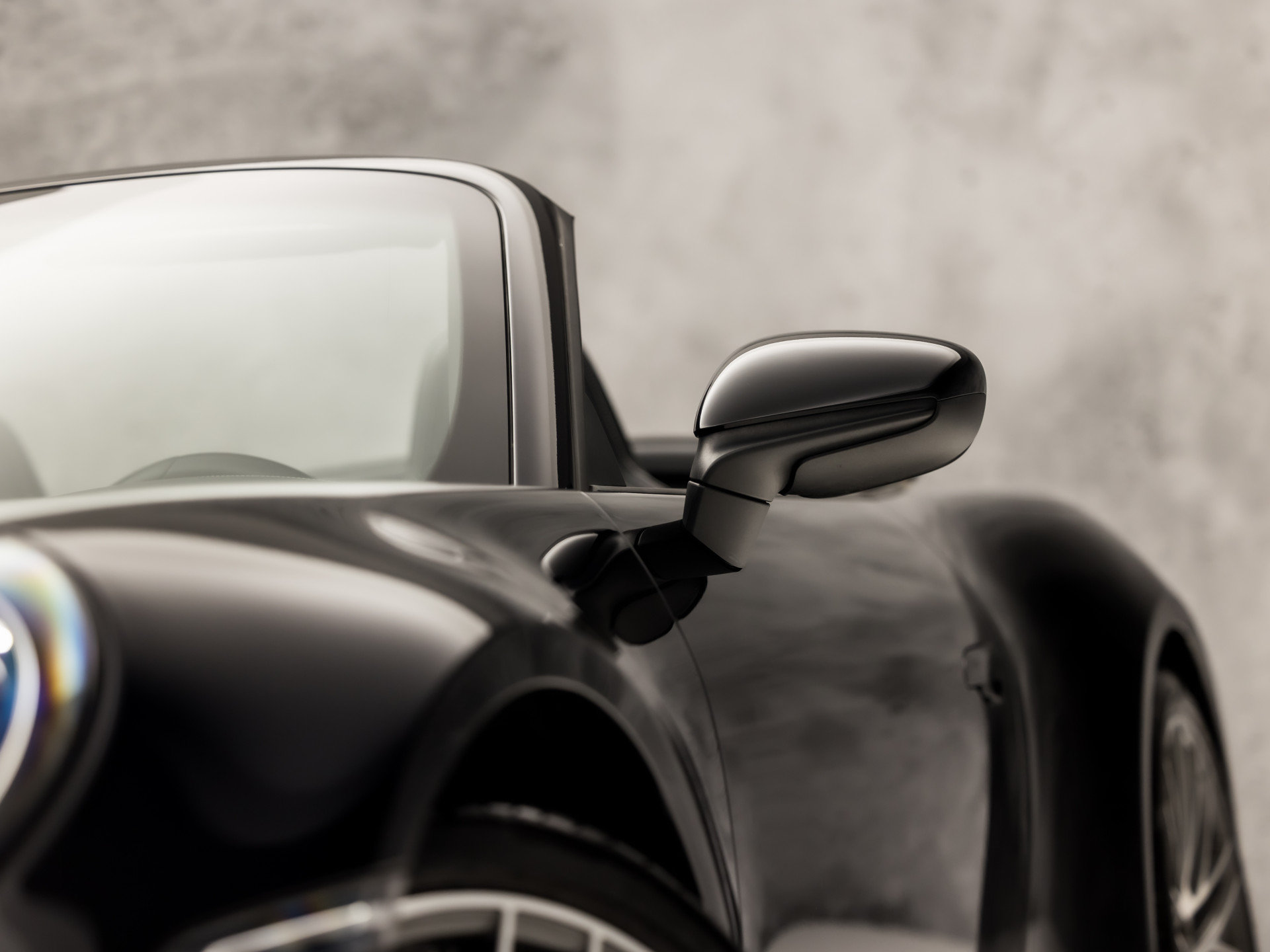 Porsche 911 Cabrio 3.0 Carrera 385Pk (SPORT CHRONO PAKKET, SPORTUITLAAT, BOSE AUDIO, LED MATRIX, APPLE CARPLAY, CAMERA, SFEERVERLICHTING, STOELVERWARMING, NIEUWSTAAT)