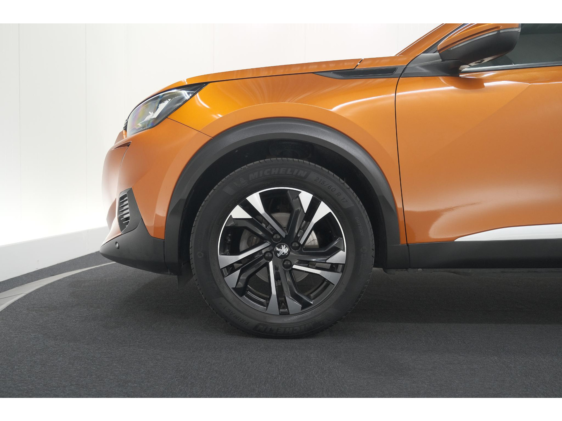 Peugeot 2008 PureTech 130 Allure Pack | Trekhaak | Adaptieve Cruise Control | Camera | Stoelverwarming