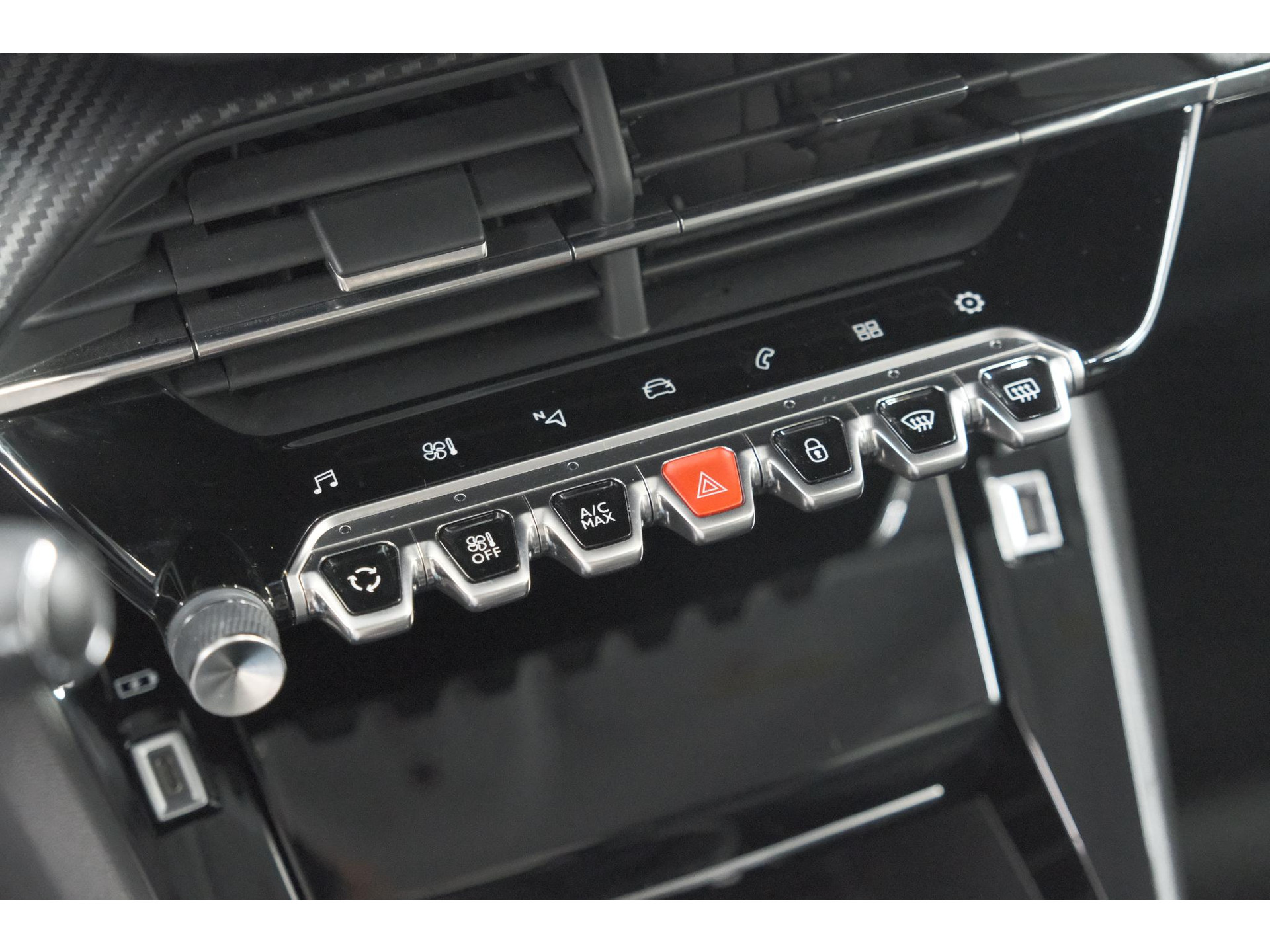 Peugeot 208 PureTech 100 Allure | Trekhaak | Camera | Apple Carplay | Navigatie | Parkeersensoren