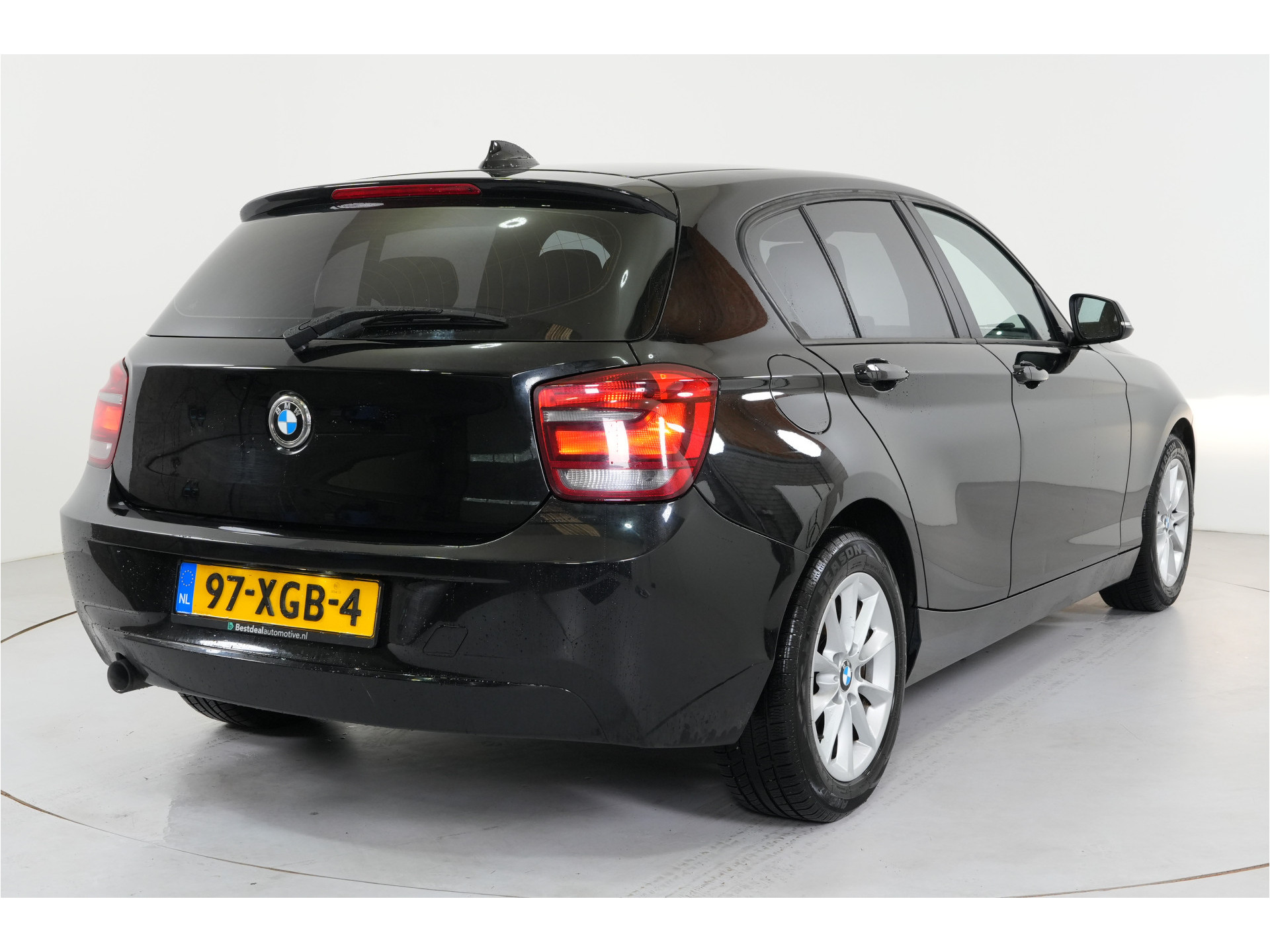 BMW 1-serie 116i | Motor loopt wat onregelmatig en lampje brand |