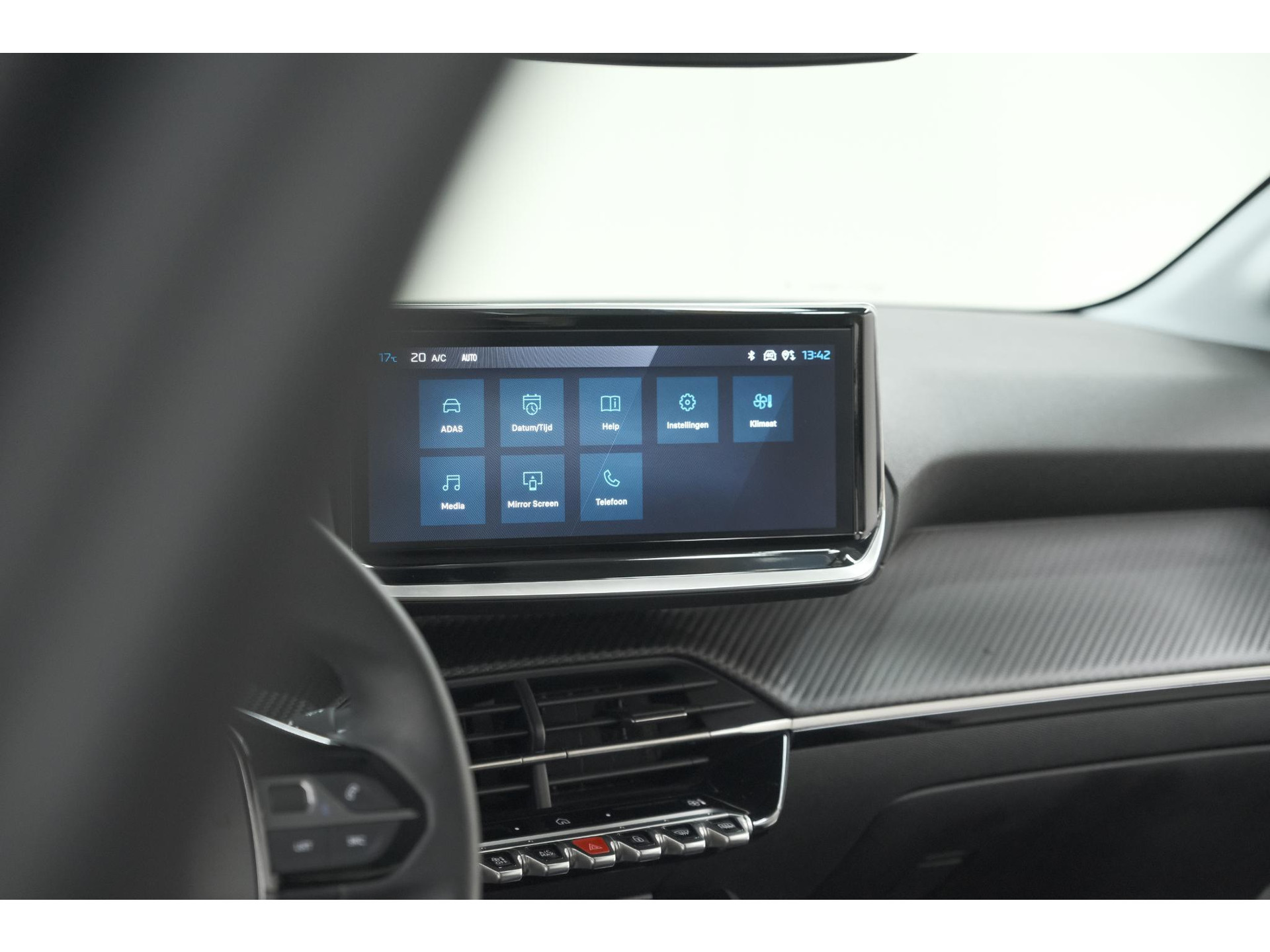 Peugeot 208 PureTech 100 Allure | Apple Carplay | Parkeersensoren | Climate Control