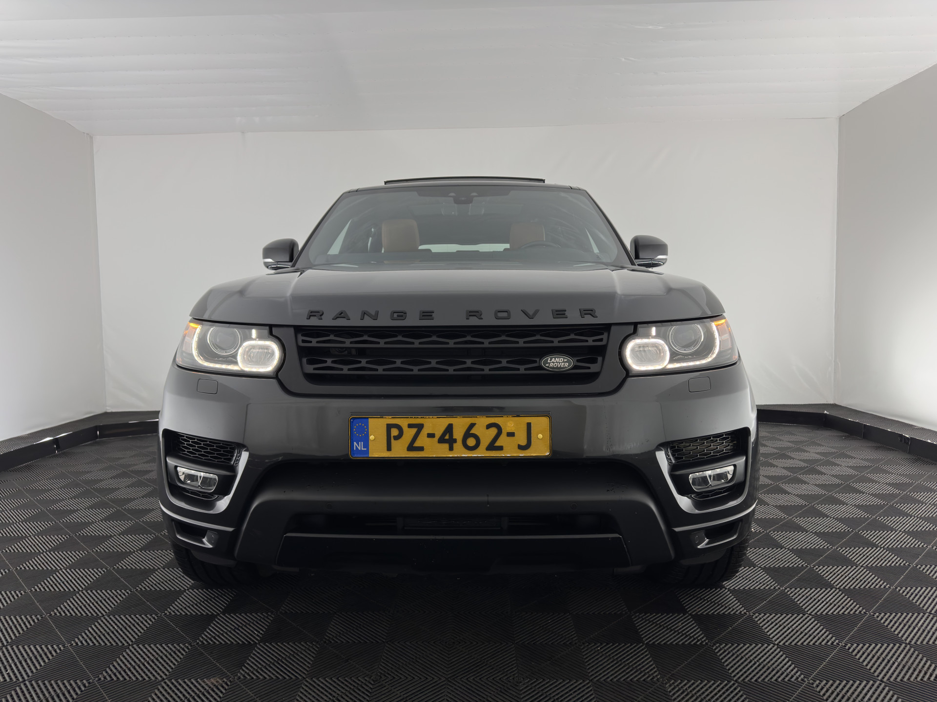 Land Rover Range Rover Sport 3.0 TDV6 HSE Dynamic Aut. *PANO | DIGI-COCKPIT | LEATHER | XENON | NAVI-FULLMAP | CAMERA | KEYLESS | AIR-SUSPENSION | ECC | PDC | HEATED-SPORTSEATS | AMBIENT-LIGHT | CARBON-INLAY | SHIFT-PADDLES | CRUISE |