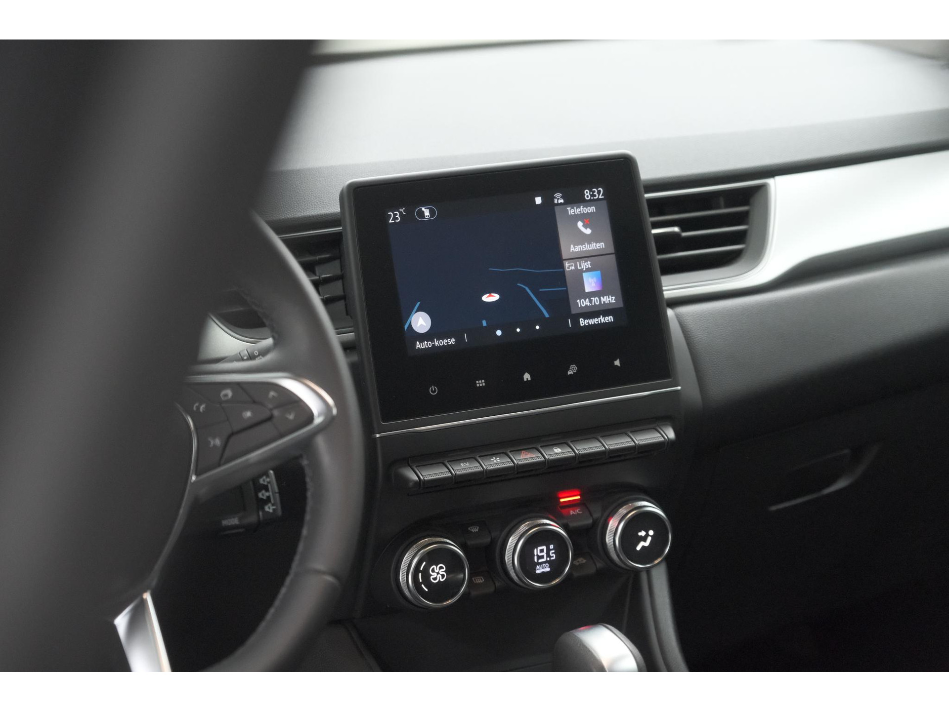Renault Captur 1.6 E-Tech full hybrid 145 techno | Camera | Parkeersensoren | Climate control | Keyless