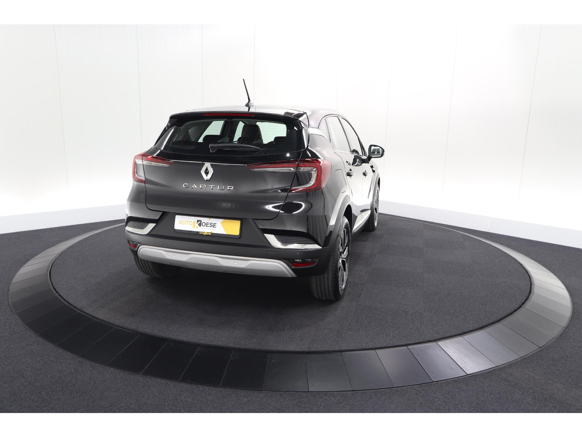 Renault Captur Mild Hybrid 140 EDC Intens | Camera | Navigatie | Parkeersensoren | Stoelverwarming