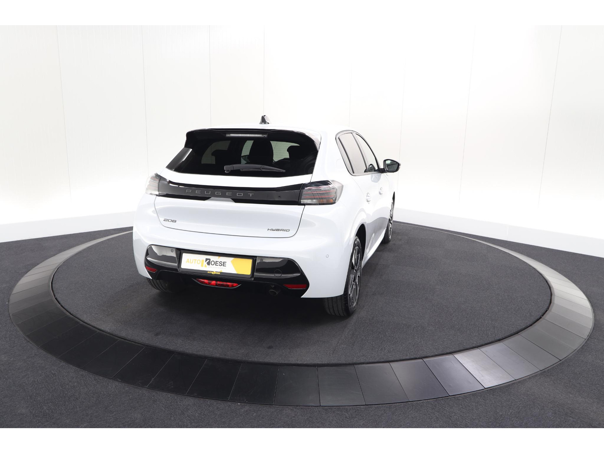 Peugeot 208 1.2 Hybrid 110 e-DCS6 Allure | Climate Control | Apple Carplay | Parkeersensoren