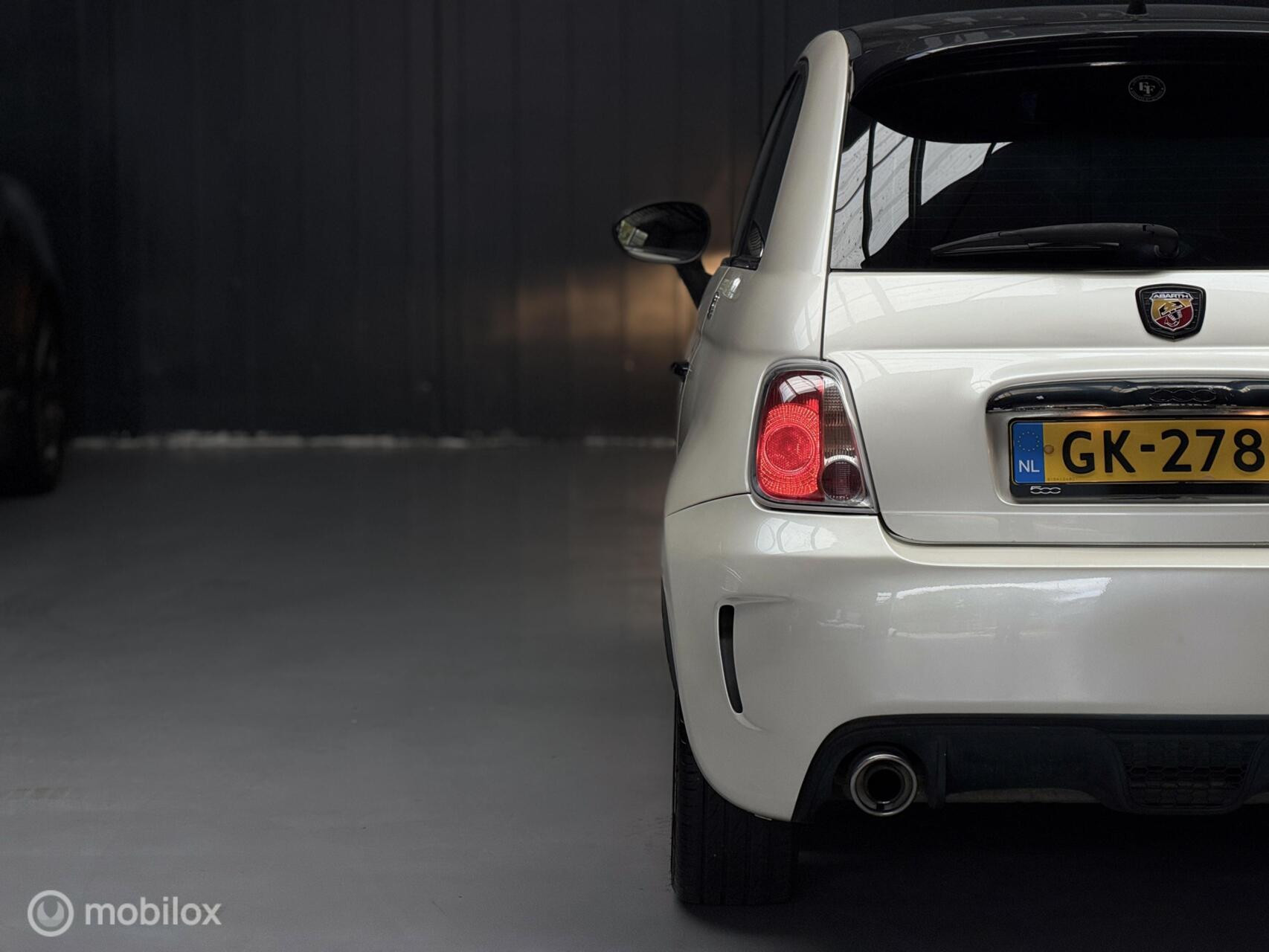 Fiat 500 1.2 Lounge|Automaat|Panodak|Leder|CarPlay|Abarth Look