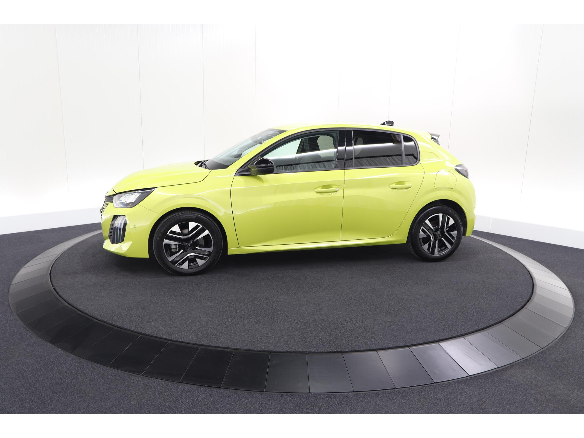 Peugeot 208 PureTech 100 Allure | 360 Camera | Vison Pack | Dodehoekdetectie | Apple Carplay