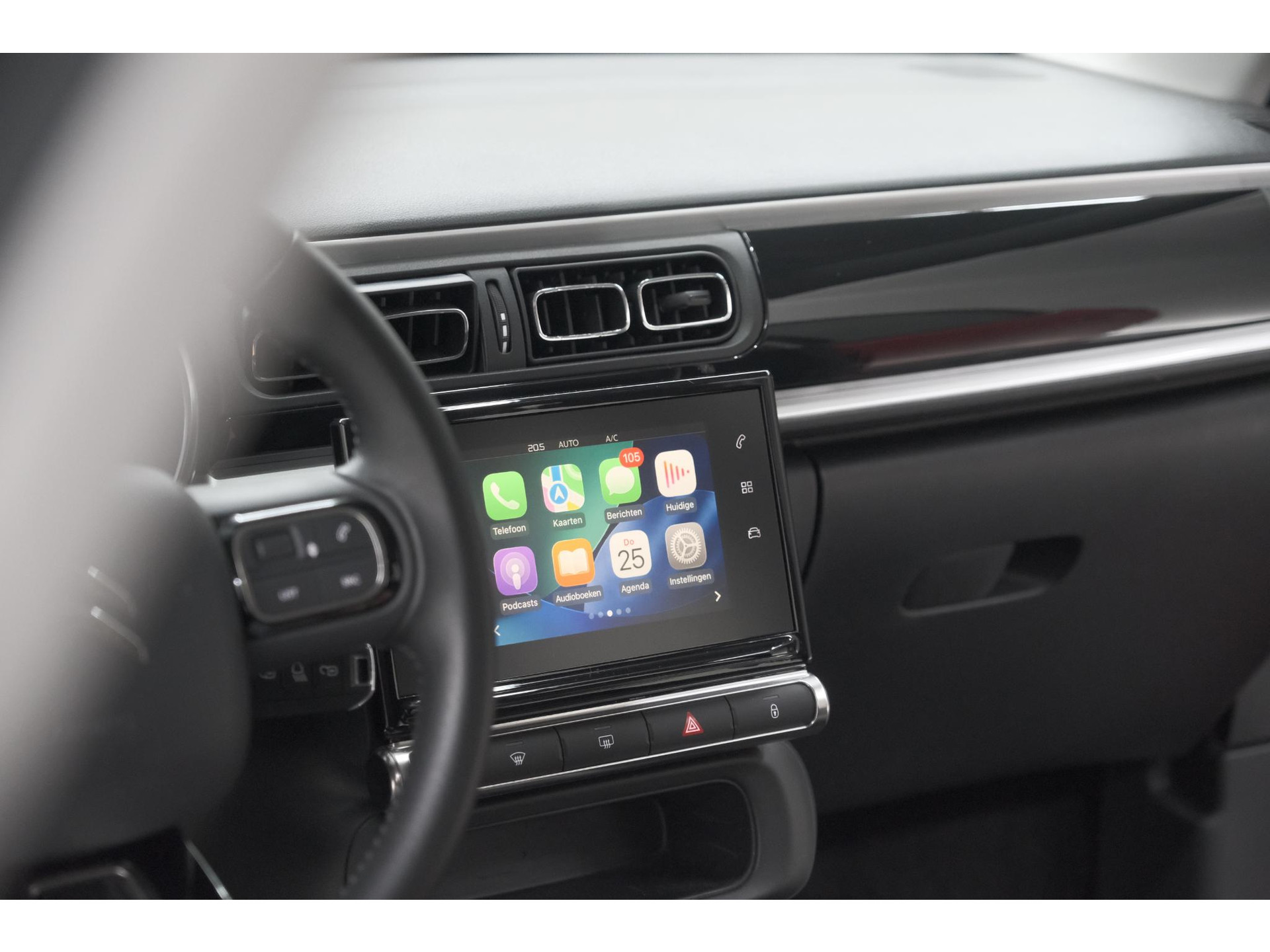 Citroen C3 PureTech 82 S&S Shine | Camera | Apple Carplay | Parkeersensoren | 16 Inch Velgen