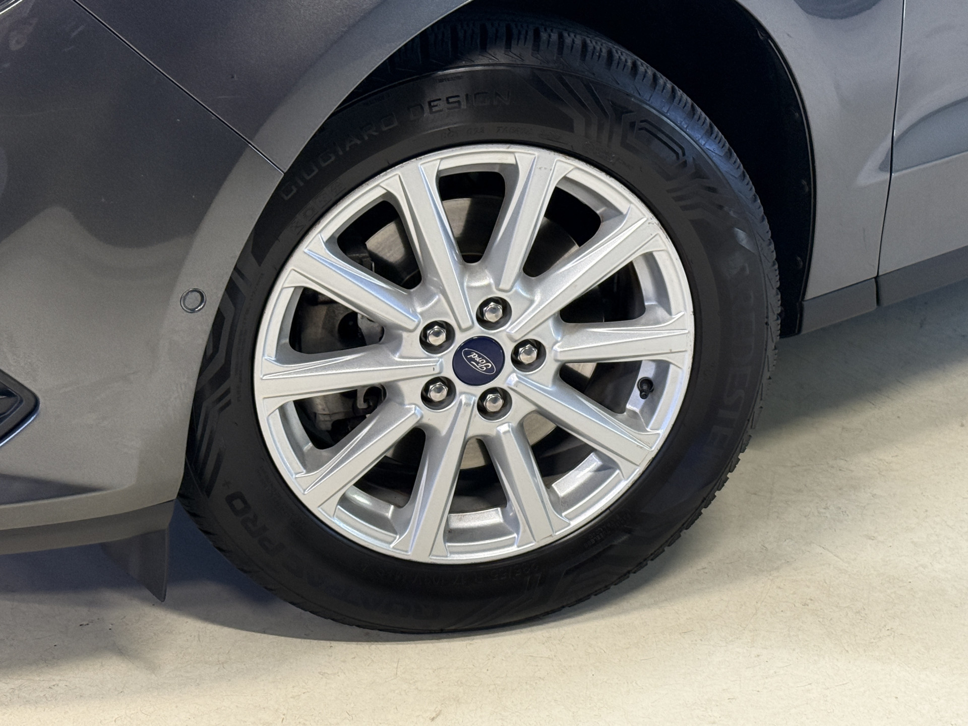 Ford S-Max 1.5 Titanium 7p. | Stoel/stuur verwarming | Trekhaak | Apple Carplay