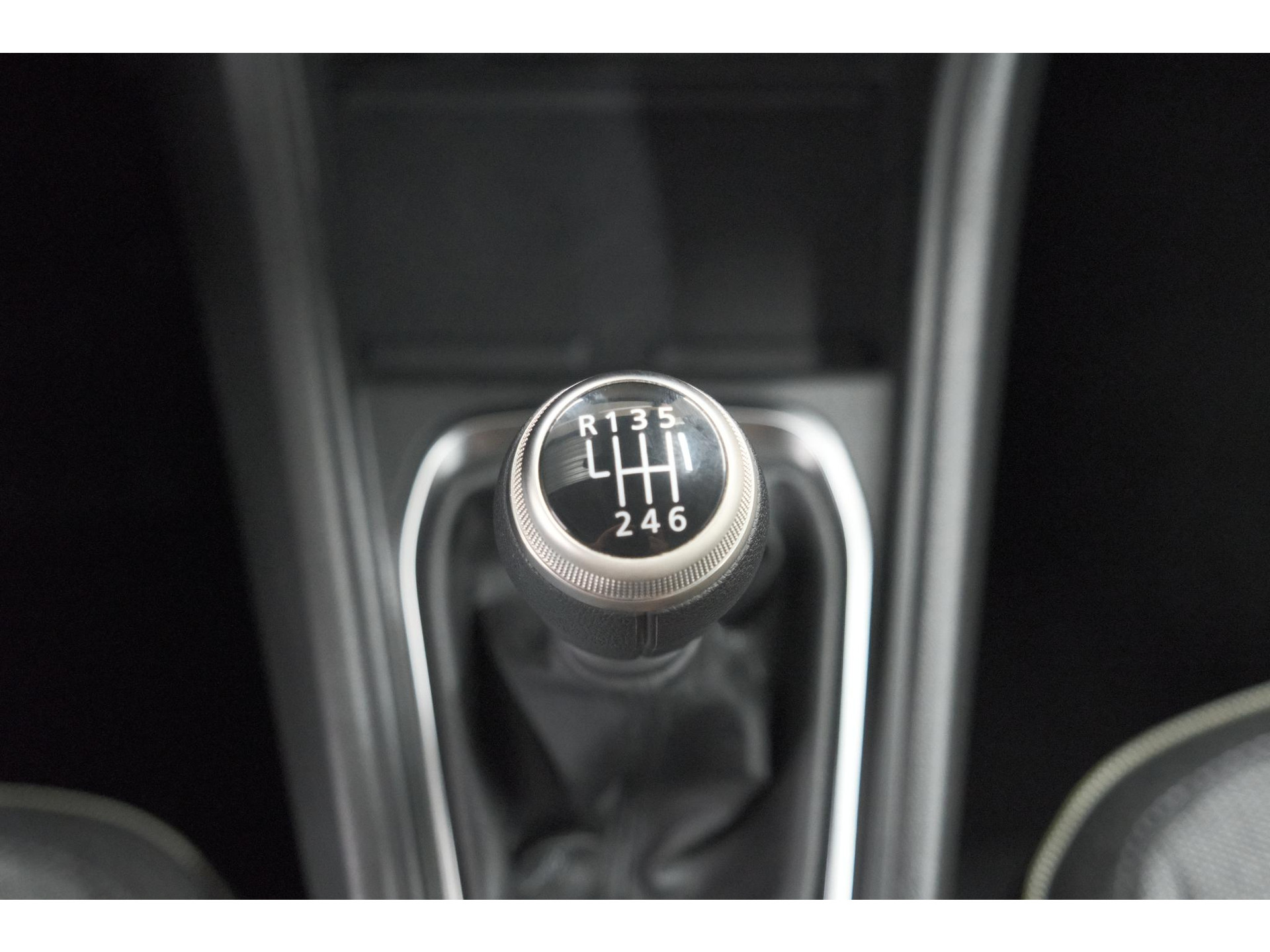 Renault Captur TCe 90 Techno | Nieuw Model | Camera | Navigatie | Apple Carplay | Pack Full Screen | 18 Inch Lichtmetalen Velgen