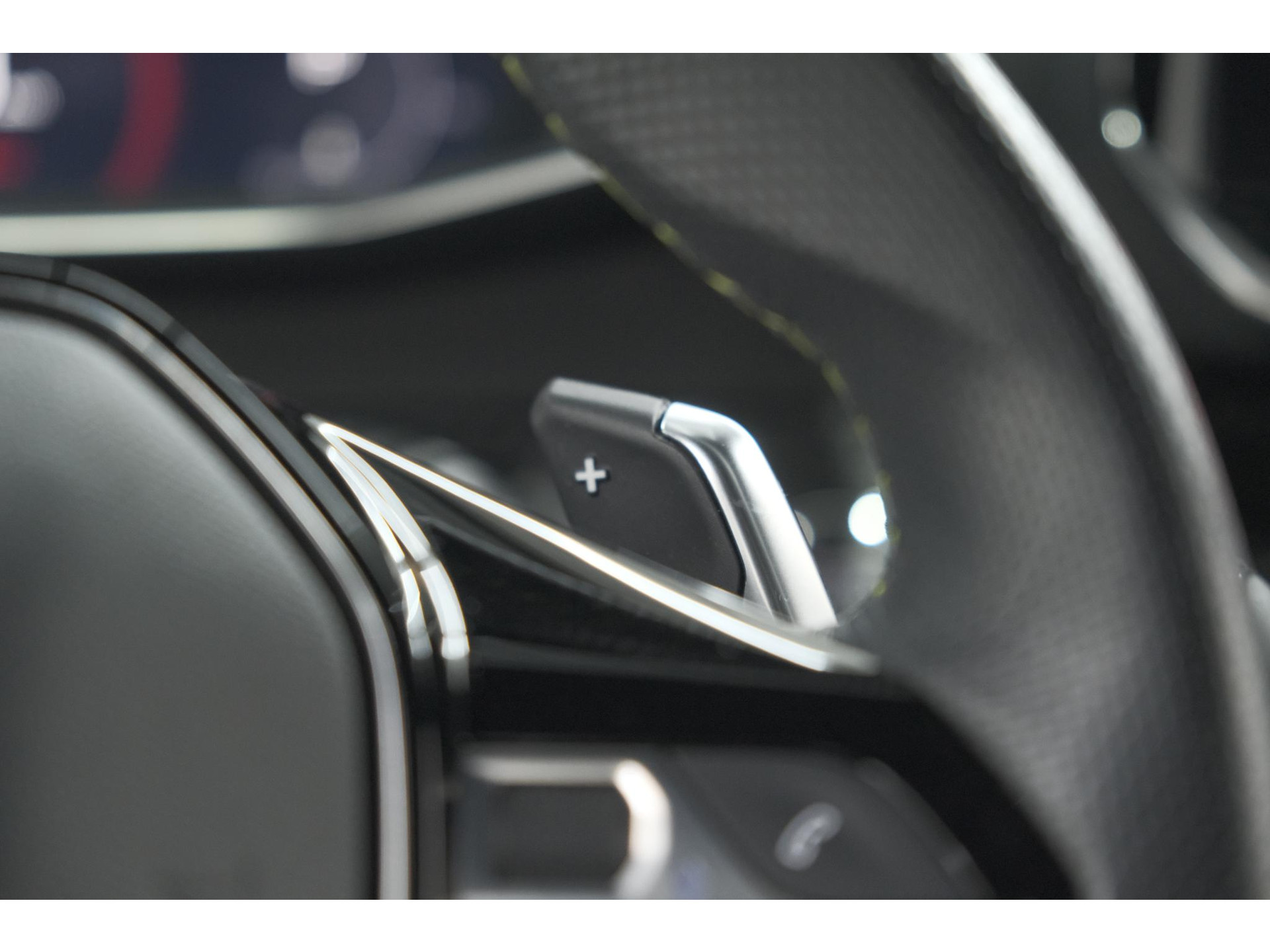 Peugeot 208 PureTech 130 EAT8 GT | Panoramadak | Camera | Apple Carplay | Stoelverwarming