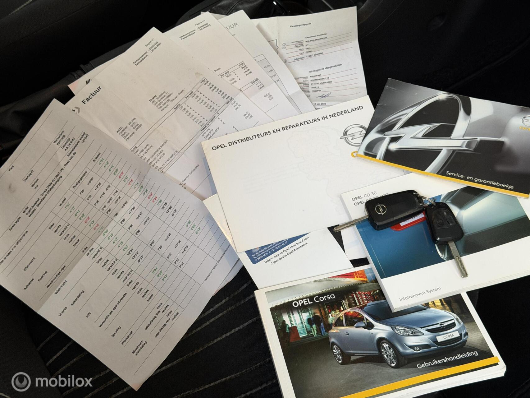 Opel Corsa 1.4-16V Cosmo| Vol Automaat | NAP | Cruise |Airco