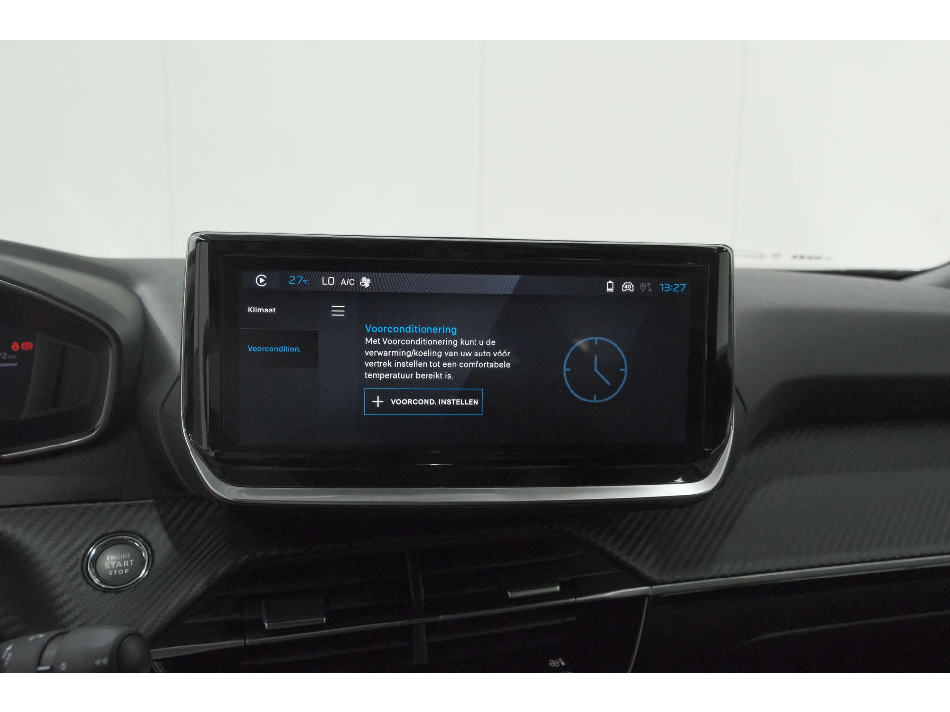 Peugeot e-2008 EV Allure 54 kWh | 97,2% SOH | 11 KW Lader | Apple Carplay | Parkeersensoren