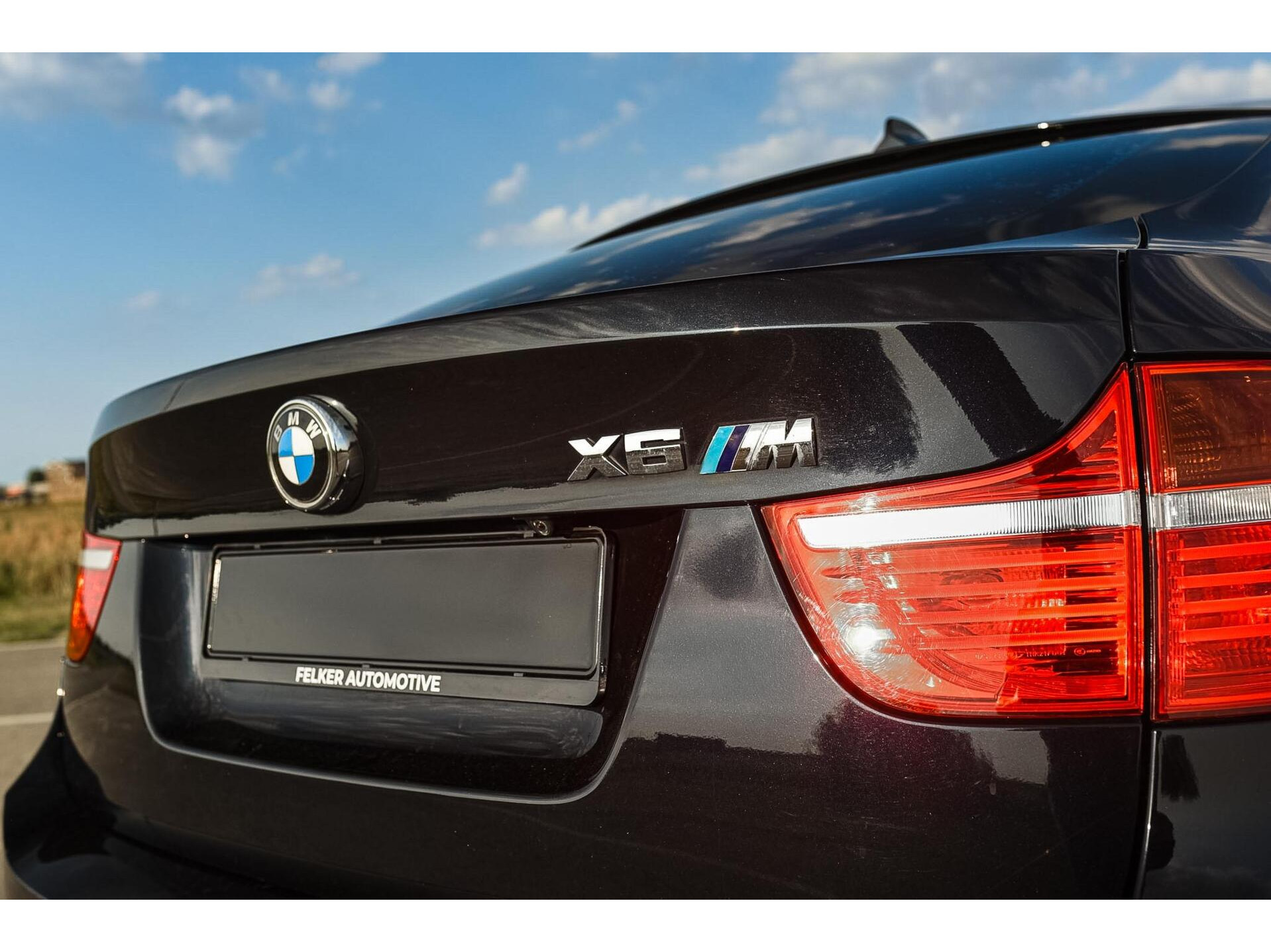 BMW X6 M 4.4 V8 555PK LCI | Pano | Soft-Close | Standkachel