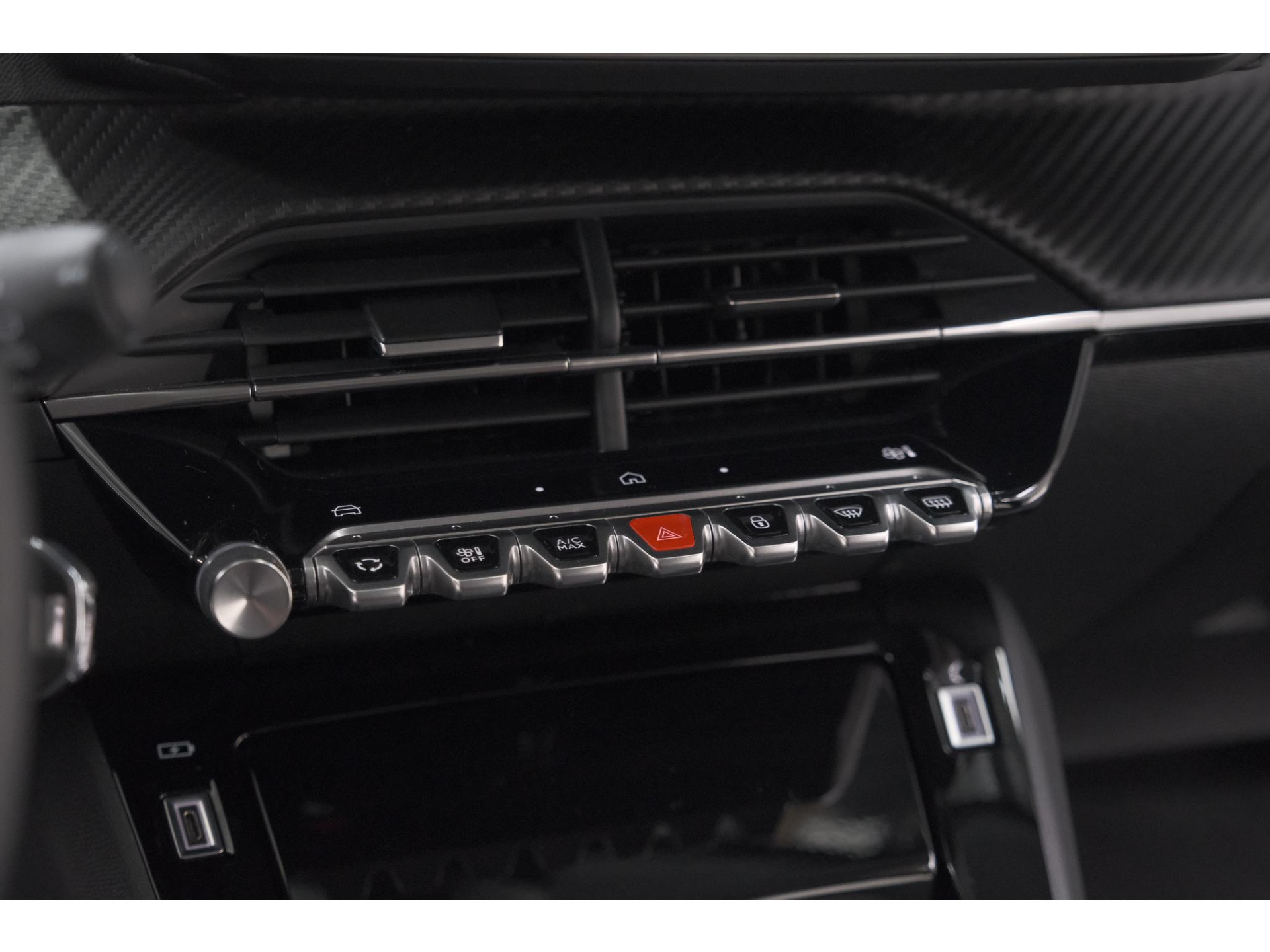 Peugeot 208 PureTech 100 Allure | Apple Carplay | Parkeersensoren | Climate Control