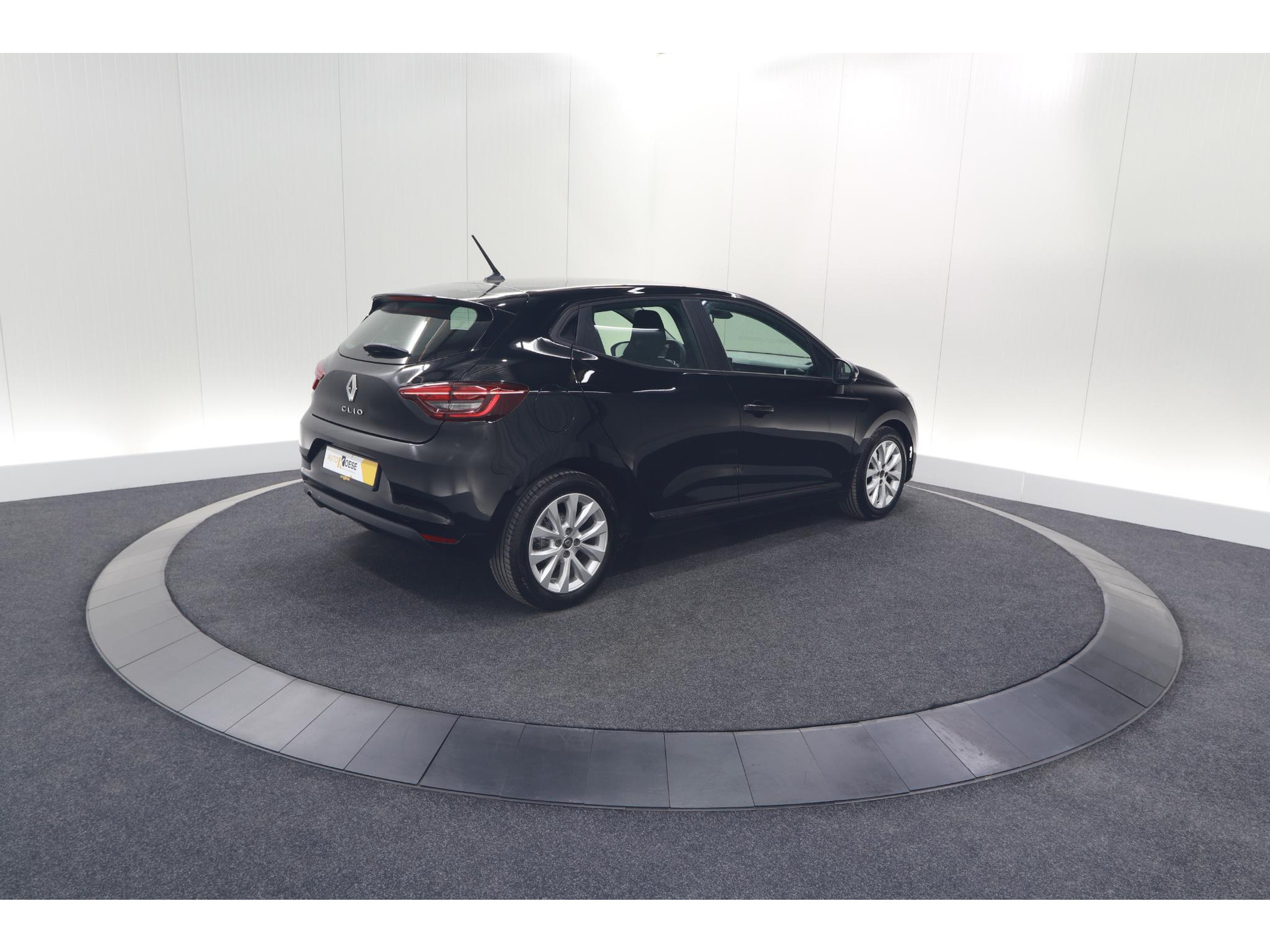 Renault Clio TCe 90 Equilibre | Parkeersensoren | Apple Carplay | Cruise Control