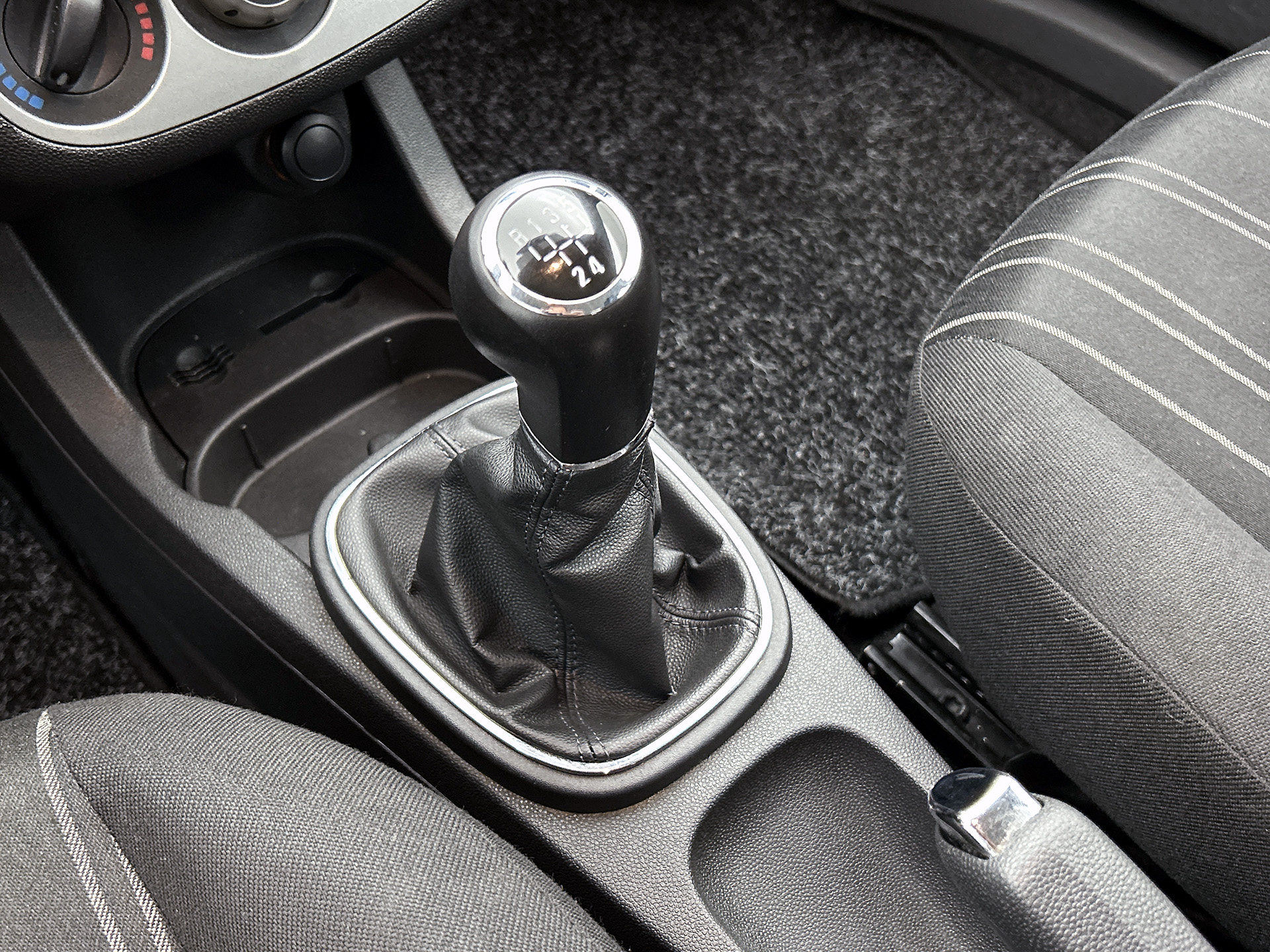 Opel Corsa 1.4-16V 90PK Enjoy | AIRCO | CRUISE CONTROL | Zeer mooie auto | Elektr. ramen + spiegels