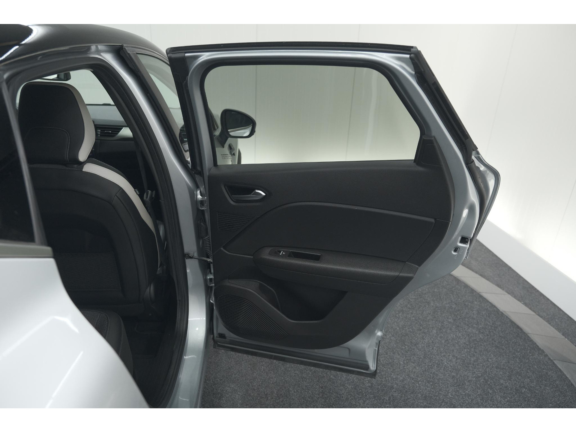 Renault Captur TCe 100 Intens | Camera | Navigatie | Parkeersensoren
