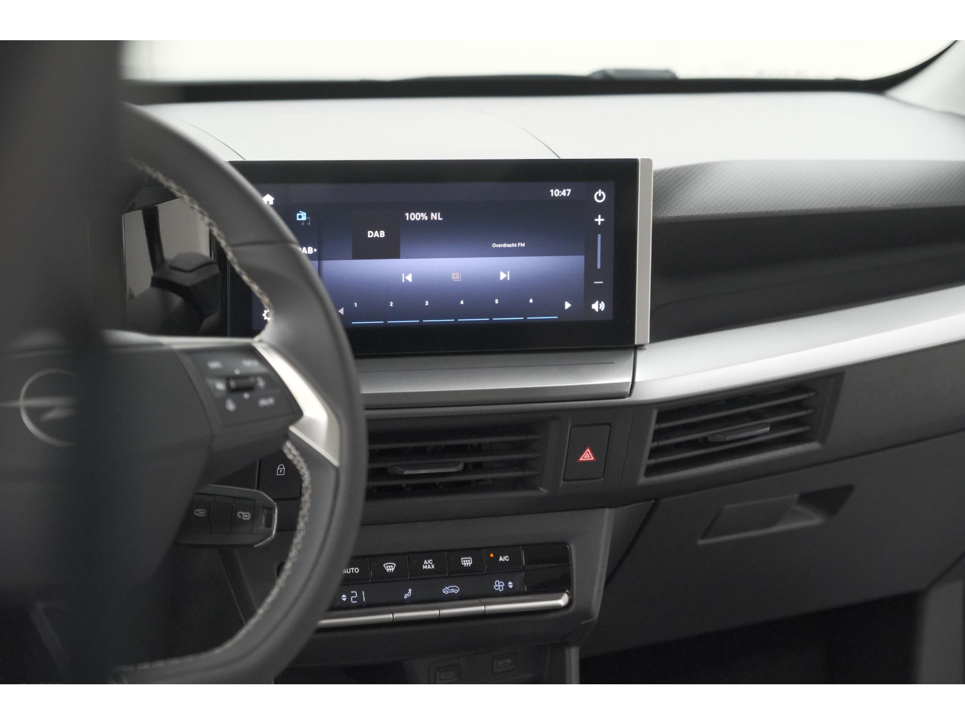 Opel Frontera Electric GS 44 kWh | 11 KW Laadfunctie | Camera | Dodehoekdetectie | Apple Carplay