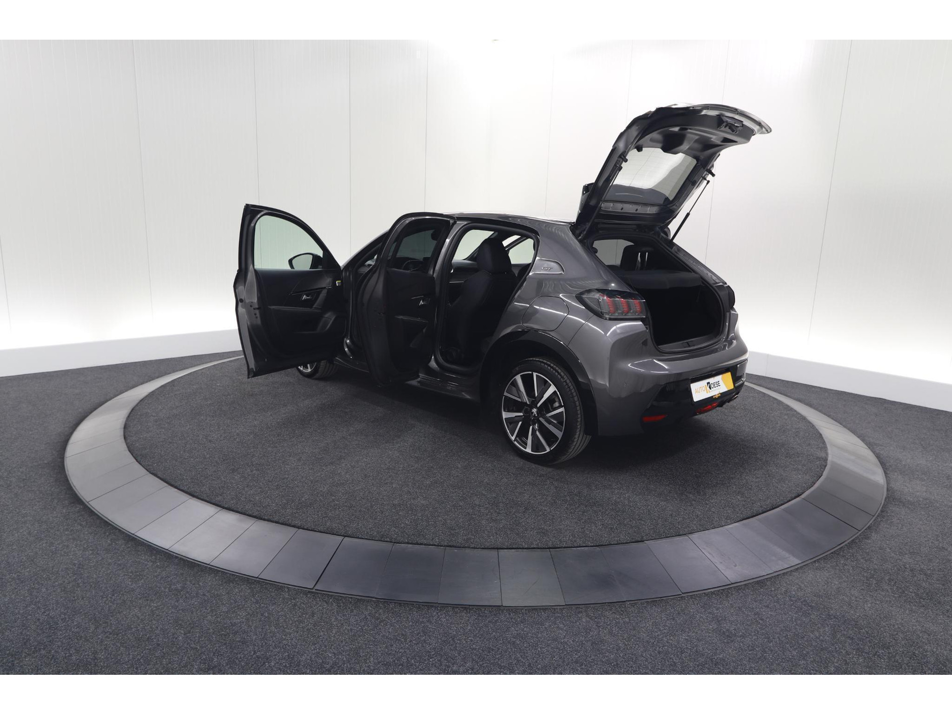 Peugeot 208 PureTech 100 GT | Camera | Adaptieve Cruise Control | Navigatie | Apple Carplay