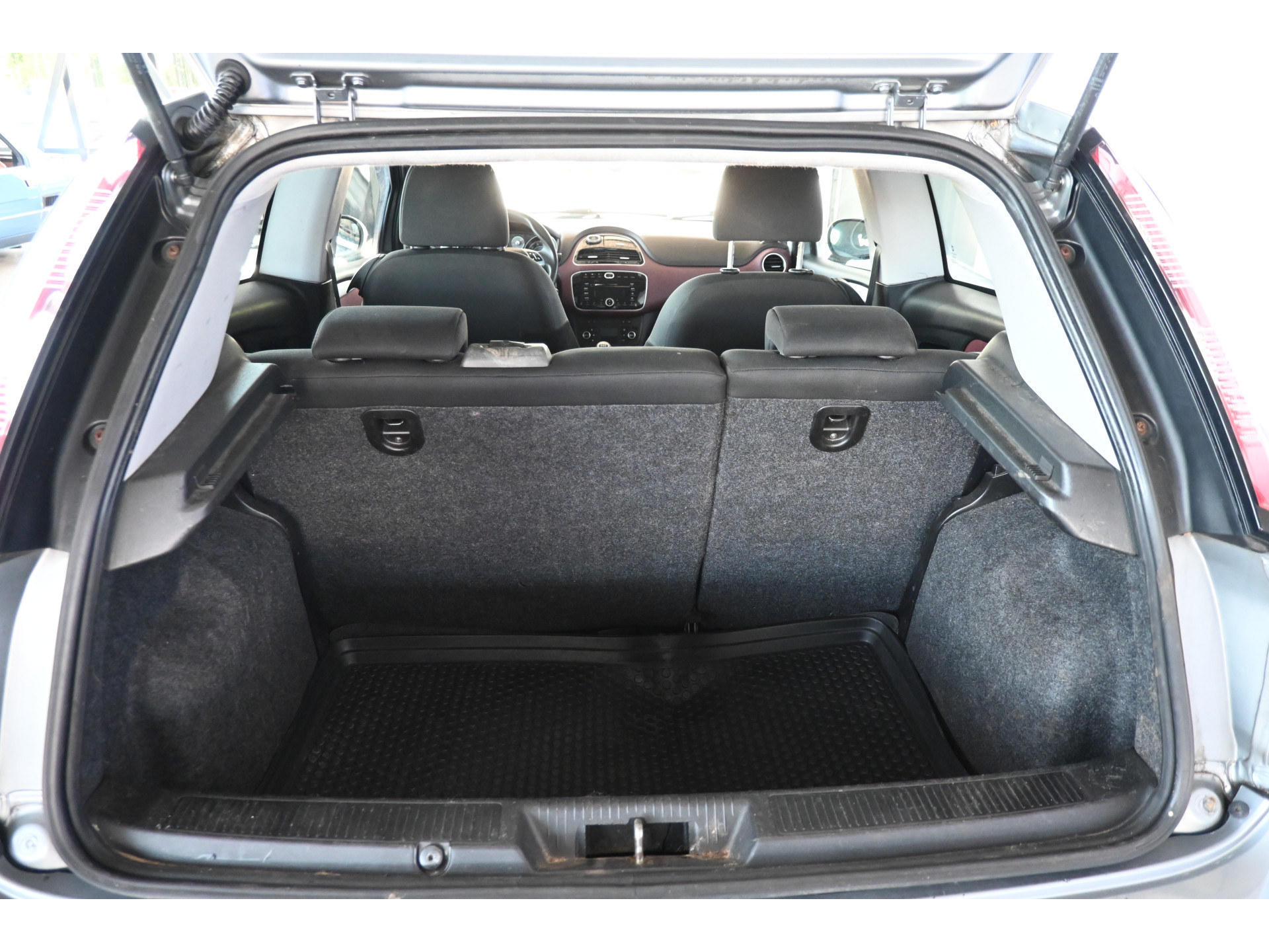 Fiat Punto Evo 1.3 M-Jet Dynamic Clima Cruise Control Lichtmetaal All in Prijs! Inruil Mogelijk!