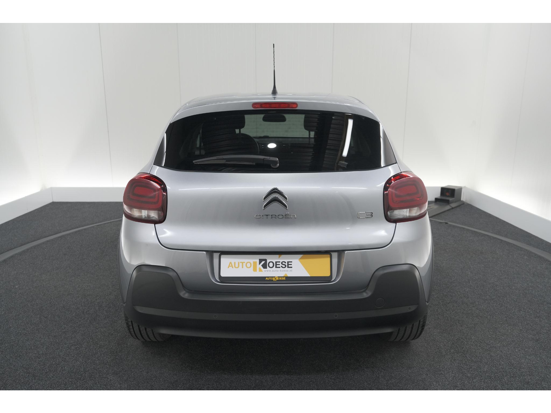 Citroen C3 PureTech 110 Max | Keyless entry/start | Camera | Navigatie | Parkeersensoren | Apple Carplay