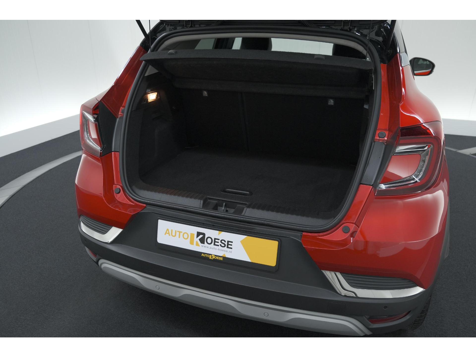 Renault Captur 1.6 E-Tech full hybrid 145 techno | Navigatie | Camera | Apple Carplay | 9.3 Inch Grootscherm