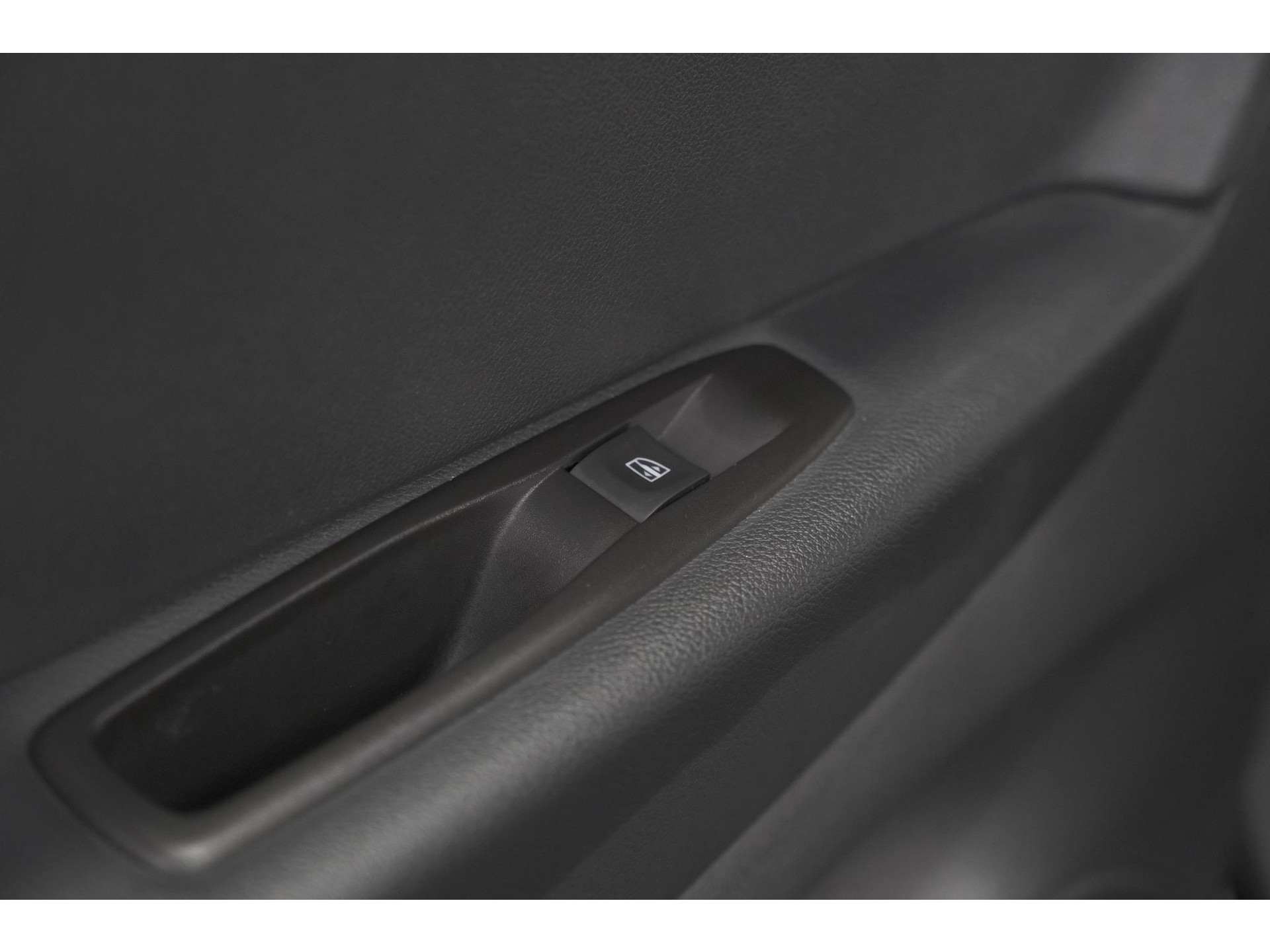 Renault Captur TCe 130 Intens | Camera | Navigatie | Parkeersensoren | Climate Control