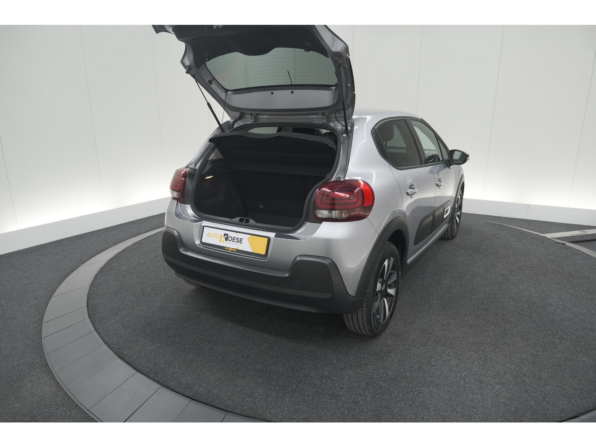 Citroen C3 PureTech 110 EAT6 Max | Apple Carplay | Parkeersensoren | Climate Control | 16 Inch Lichtmetalen Velgen