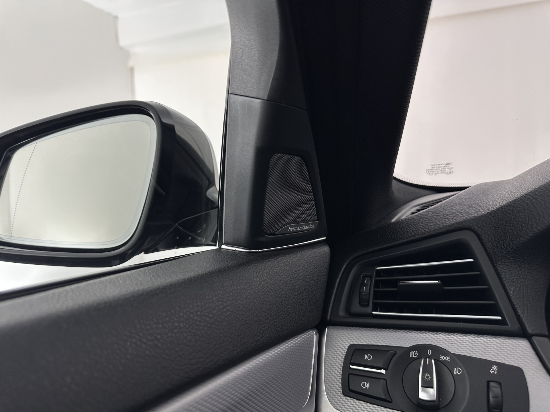 BMW 5-serie 520i M-Sportpack High Executive Aut. *PANO | LEATHER | XENON | HARMAN/KARDON | HEATED-SPORTSEATS | NAVI-FULLMAP | PRIVACY-GLASS | SHIFTPADDLES | ECC | PDC | CRUISE | 18''ALU*