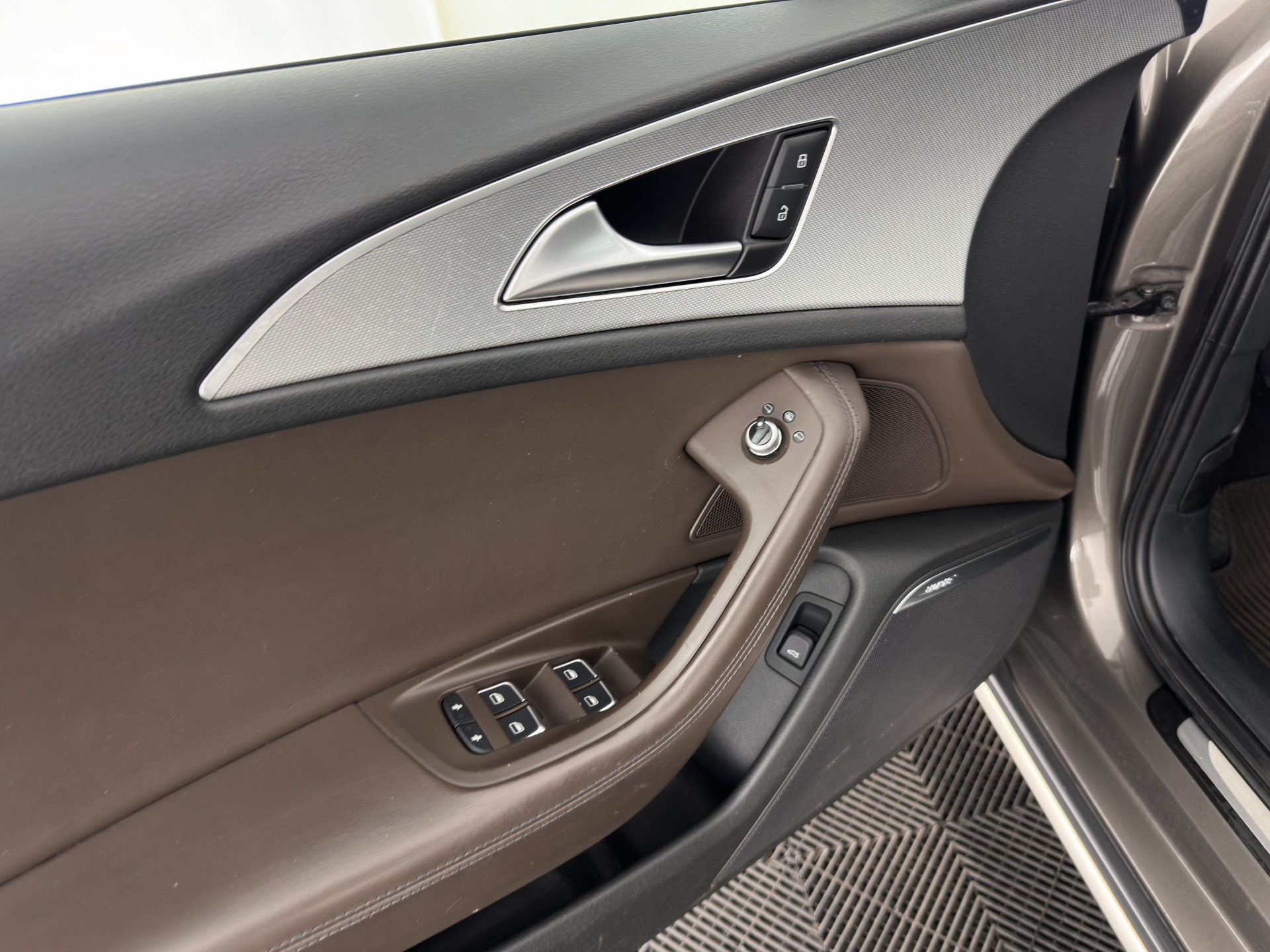 Audi A6 Allroad Quattro 3.0 TDI Aut. *PANO | LEATHER | BI-XENON | BOSE-SURROUND-SYSTEM |  NAVI-FULLMAP | HEATED-COMFORTSEATS | ECC | AIRSUSPENSION | PDC | CRUISE | 18''ALU*