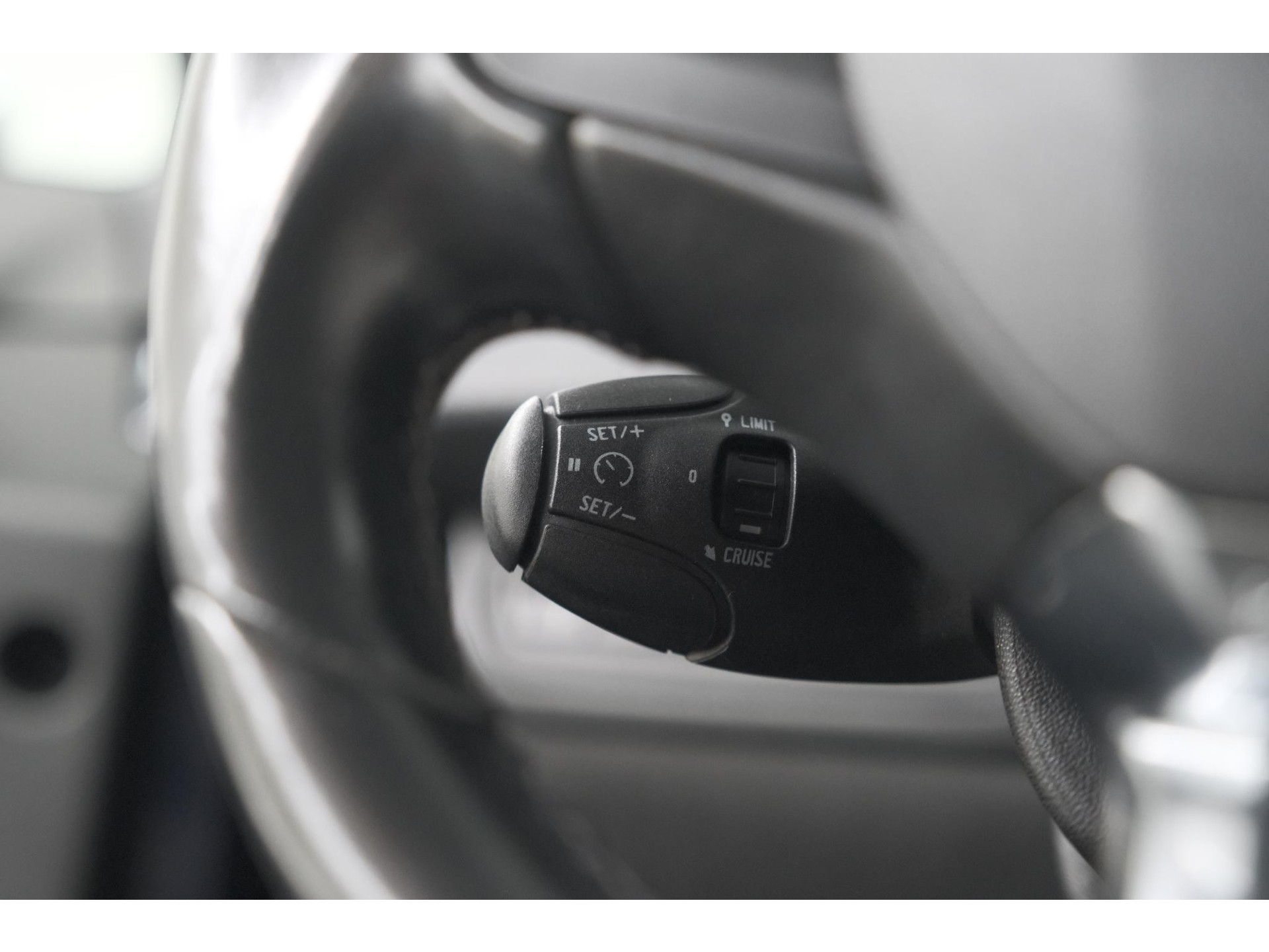 Peugeot 208 PureTech 110 Tech Edition | Camera | Apple Carplay | Parkeersensoren