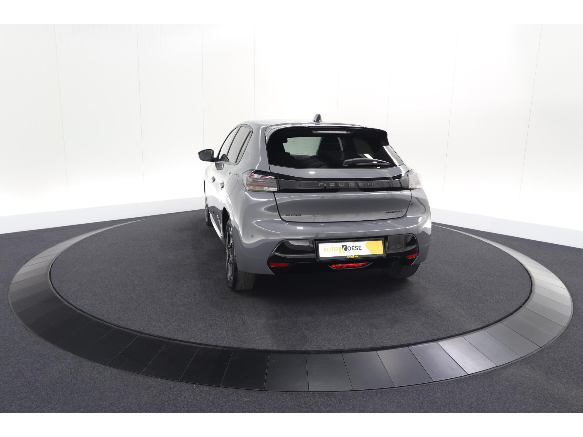 Peugeot 208 1.2 Hybrid 110 e-DCS6 Allure | Apple Carplay | Parkeersensoren Voor + Achter | Climate Control