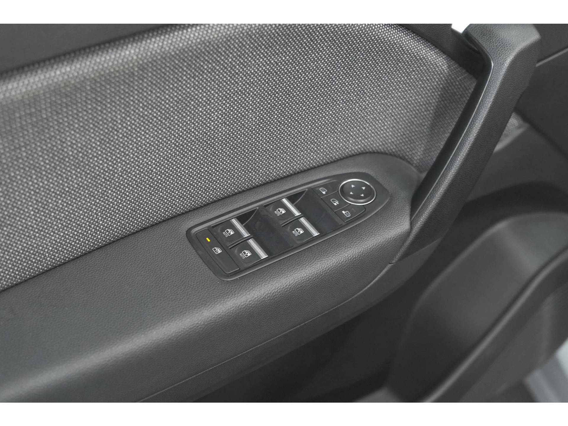 Renault Captur 1.6 E-Tech Full Hybrid 145 Techno | Camera | Navigatie | Apple Carplay | Parkeersensoren