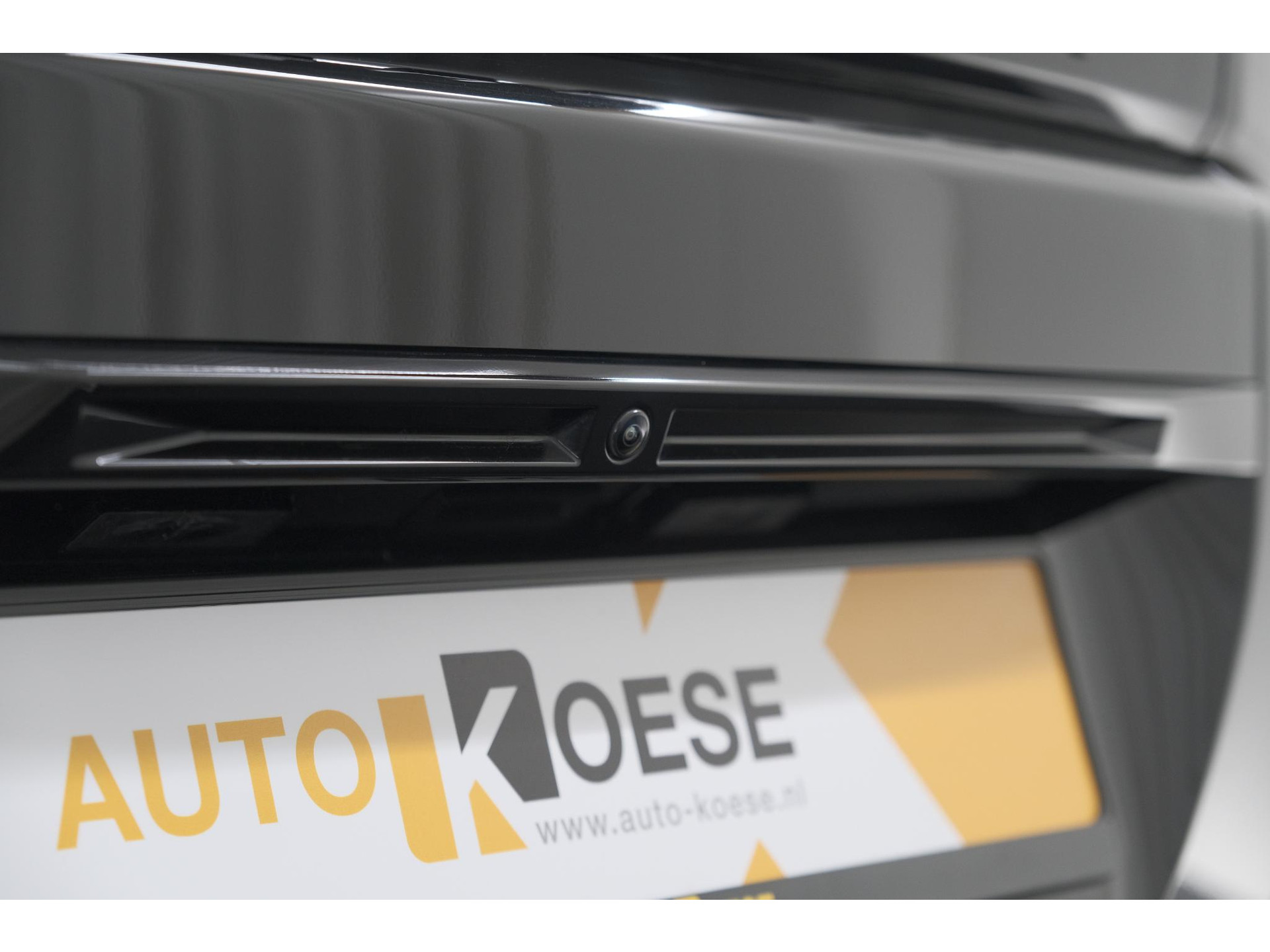 Peugeot 2008 PureTech 130 EAT8 GT | Camera | Apple Carplay | Parkeersensoren | 17 Inch Lichtmetalen Velgen