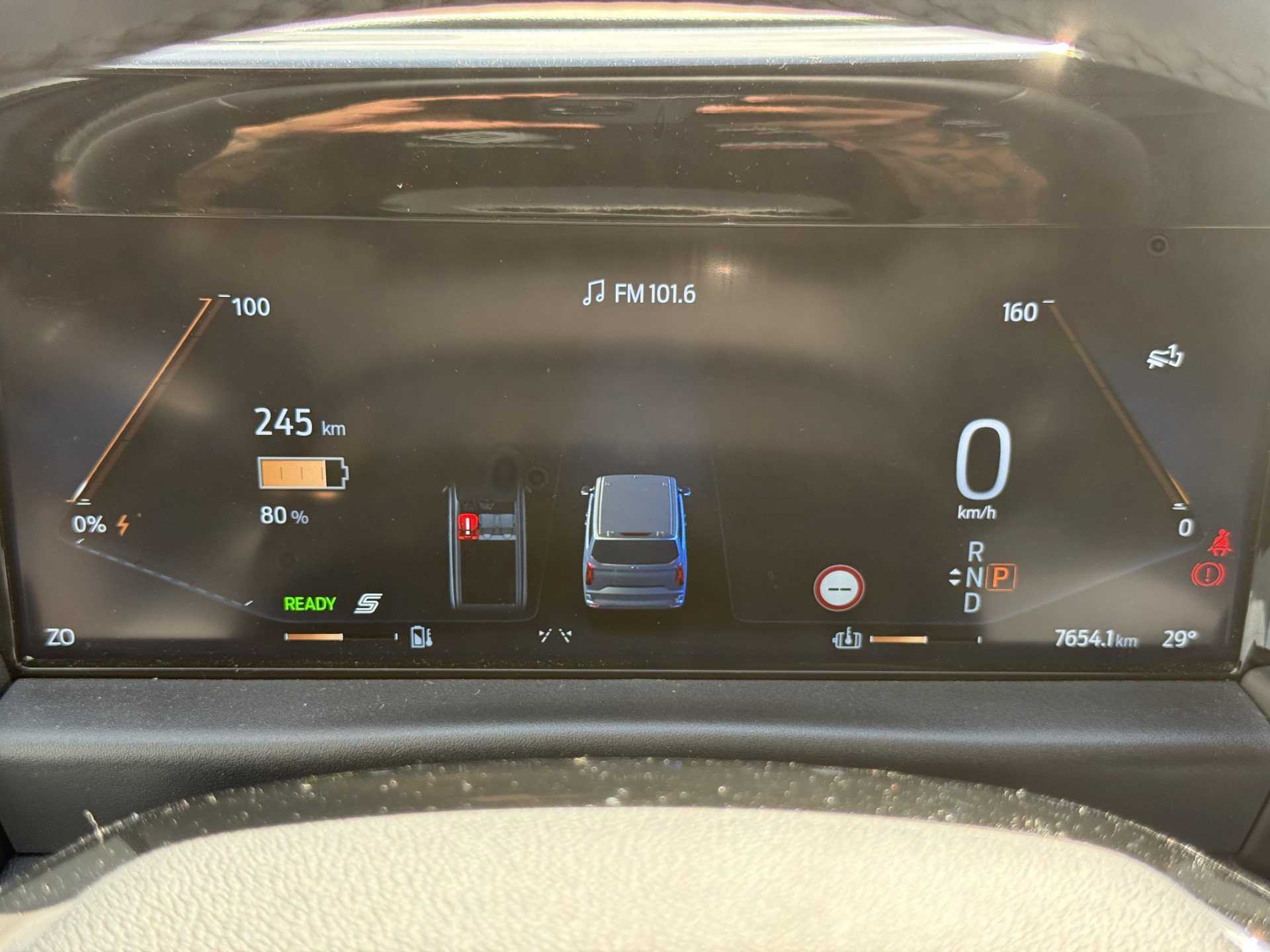 Ford e-Transit Custom 65 kWh 218PK Elektrisch 344km WLTP 2300kg Trekvermogen BEV Snelladen Stoelverwarming LED Cruise Control Camera Carplay Parkeersensoren v+a