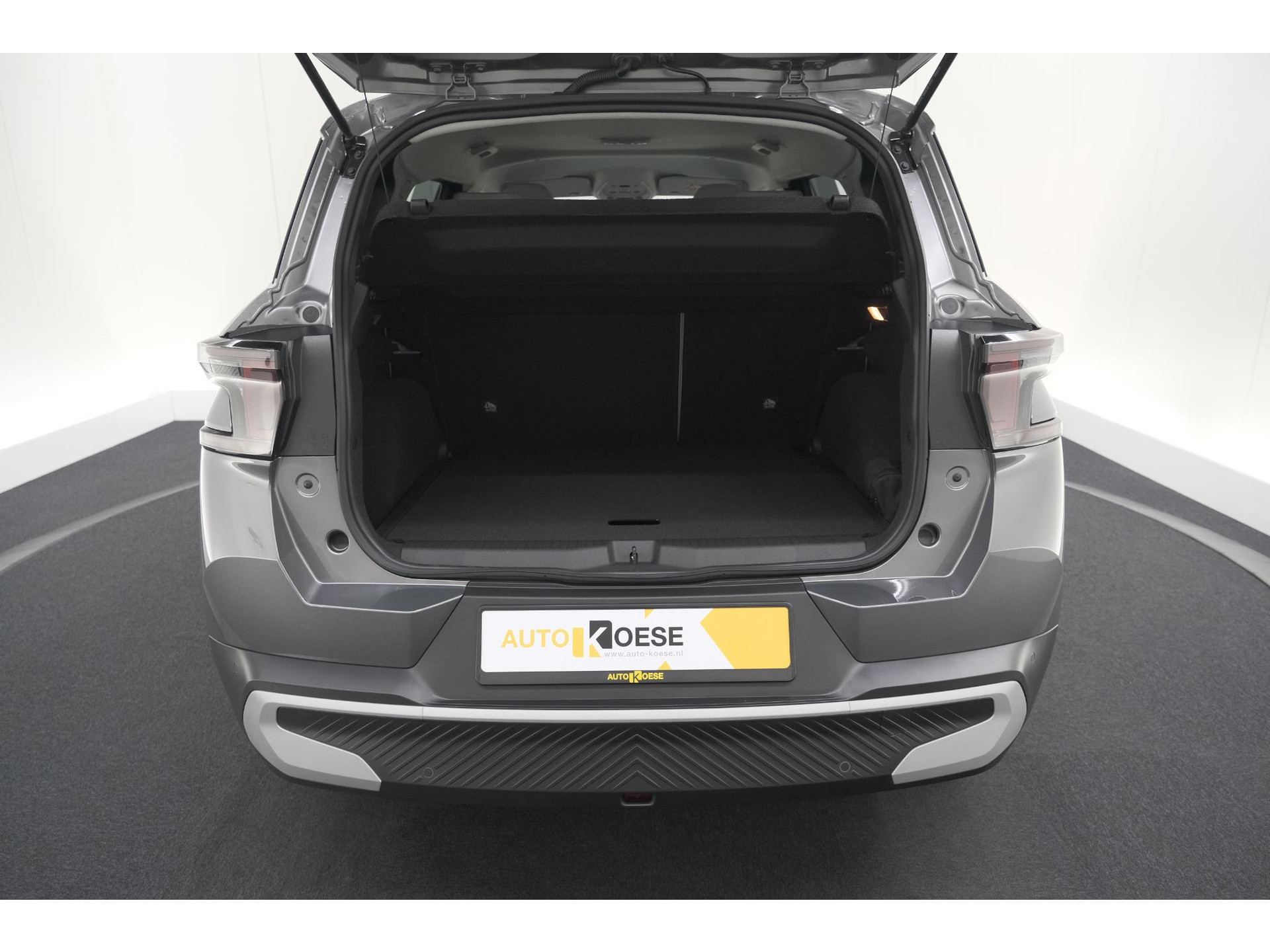 Citroen Ë-C3 Aircross Plus 113pk Extended Range 54 kWh | 11 KW Lader | Camera | Apple CarPlay | Parkeersensoren