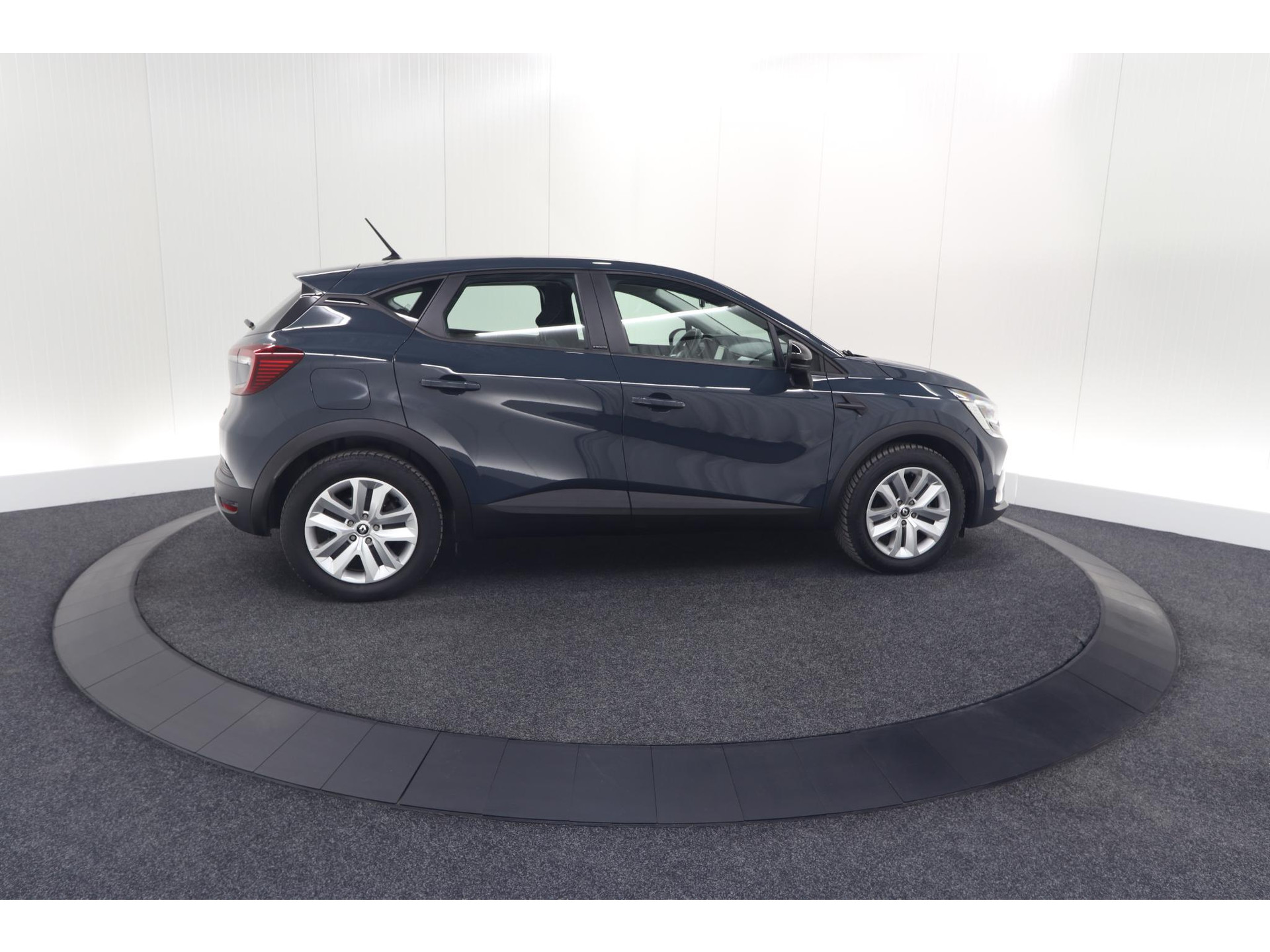 Renault Captur 1.6 E-Tech Plug-in Hybrid 160 Business | Parkeersensoren | Apple Carplay | Navigatie | Climate Control