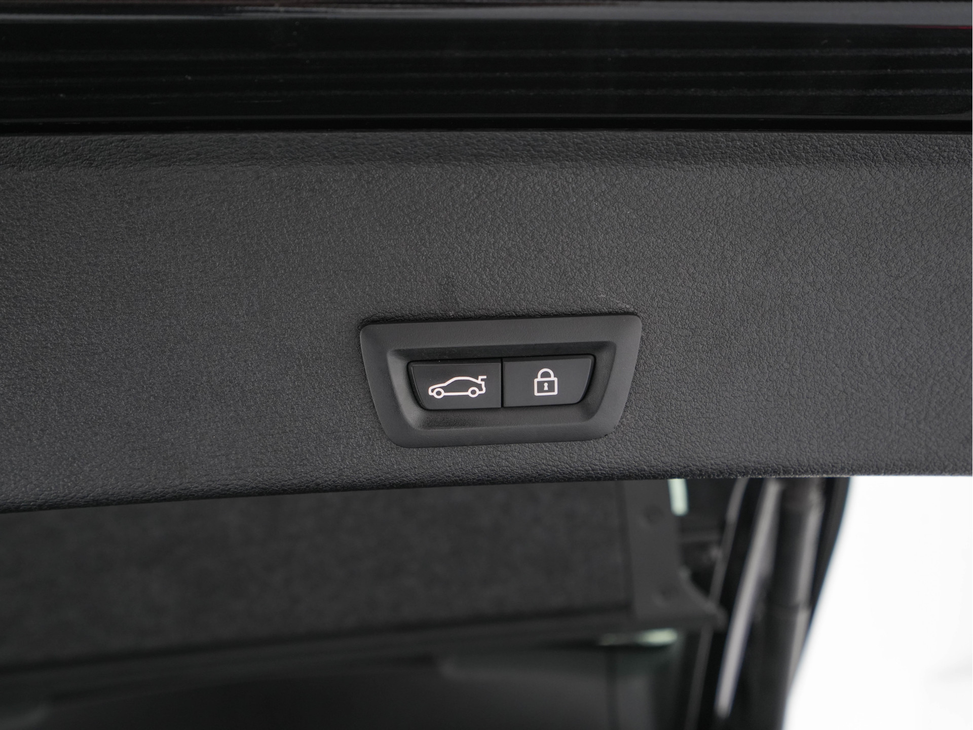 BMW X4 xDrive35d Centennial High Executive M-Sportpack Aut. *PANO | HEAD-UP | LEATHER-FABRIC | FULL-LED | ADAPTIVE-CRUISE | MEMORY-PACK | CAMERA | NAVI-FULLMAP | HEATED-SPORTSEATS | TOWBAR | PRIVACY-GLASS | SHIFT-PADDLES | 20''ALU*