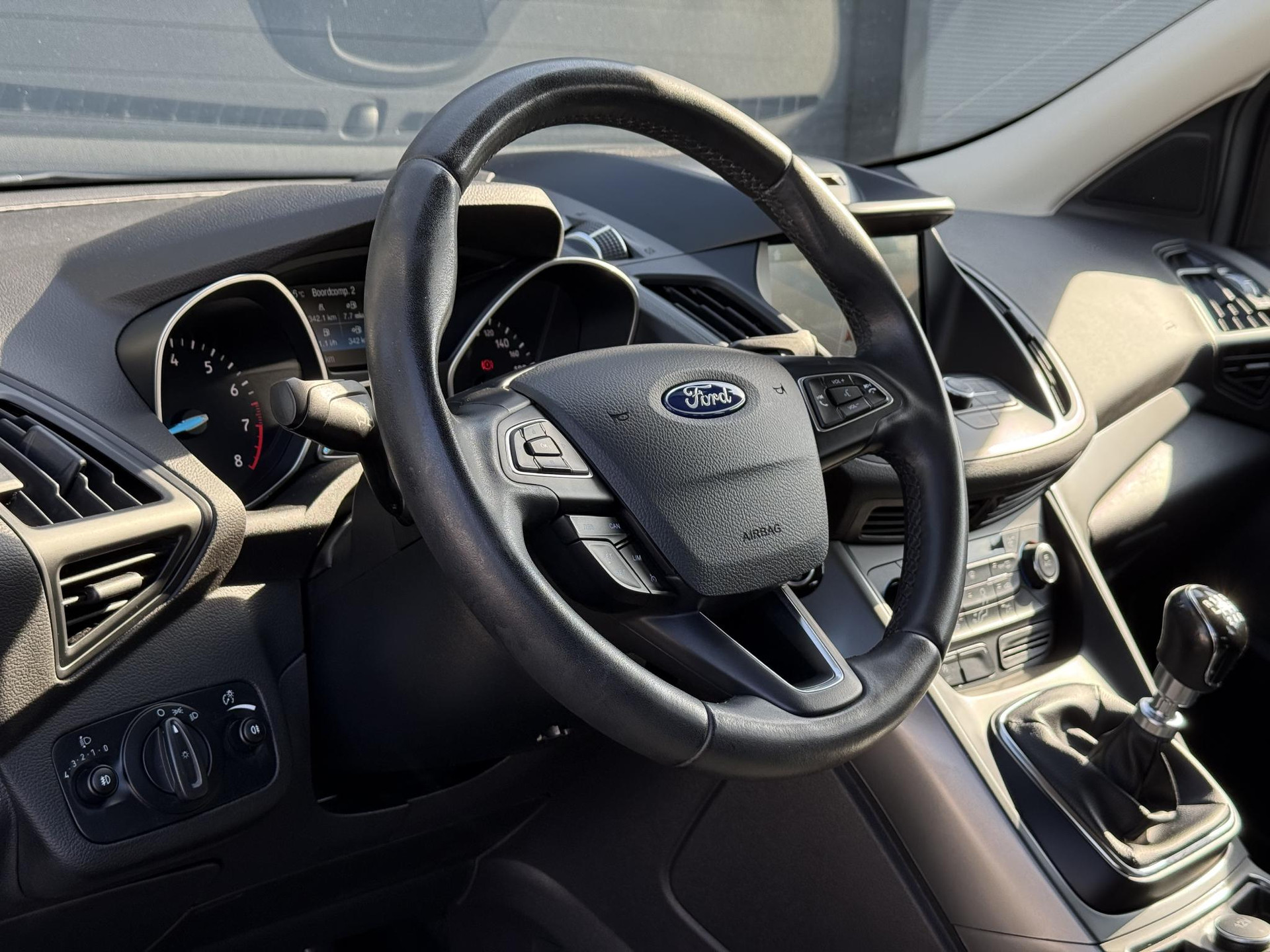 Ford Kuga 1.5 EcoBoost Trend Ultimate 2e Eigenaar,Navi,Dealer Onderhouden,Clima,Cruise,Apple Carplay/Android Auto,Pdc,6 Bak,120pkApk tot 07-2027