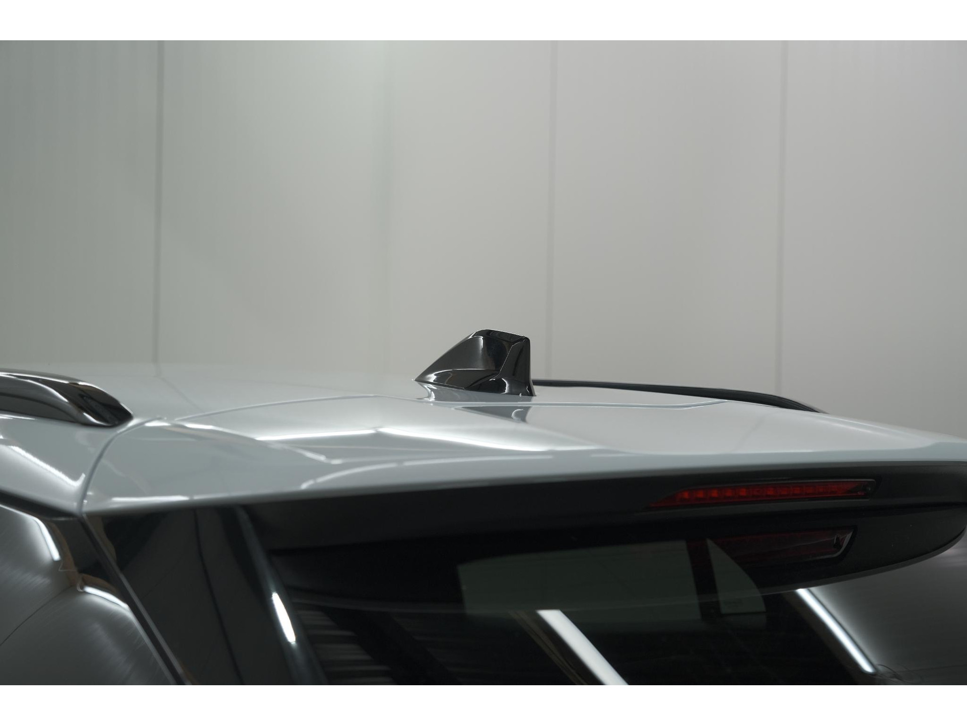 Peugeot 2008 PureTech 130 EAT8 Allure | 360 Camera | Dodehoekdetectie | Apple Carplay | Navigatie