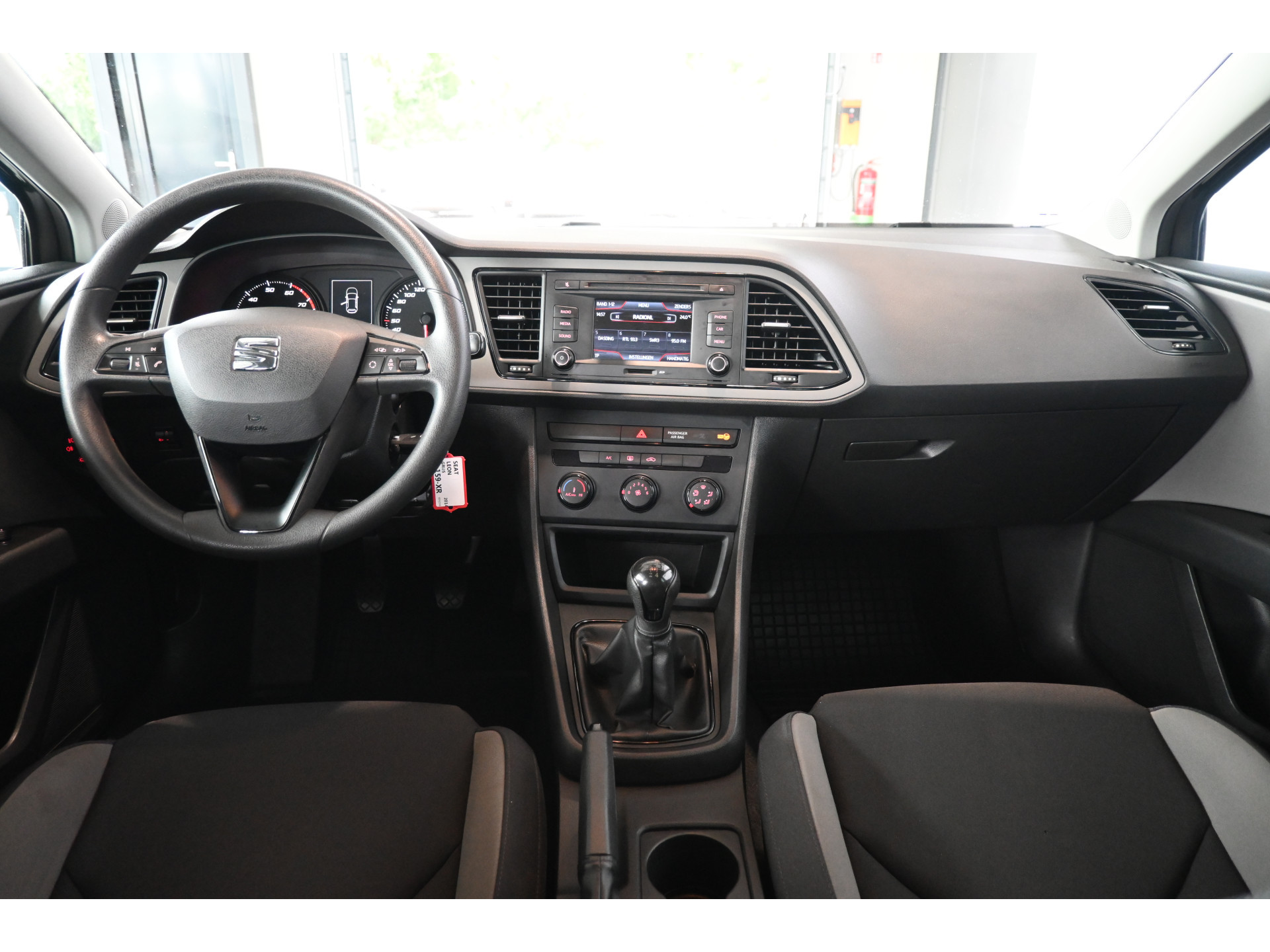 SEAT Leon 1.2 TSI Airco Lichtmetaal Rijklaarprijs Inruil Mogelijk!