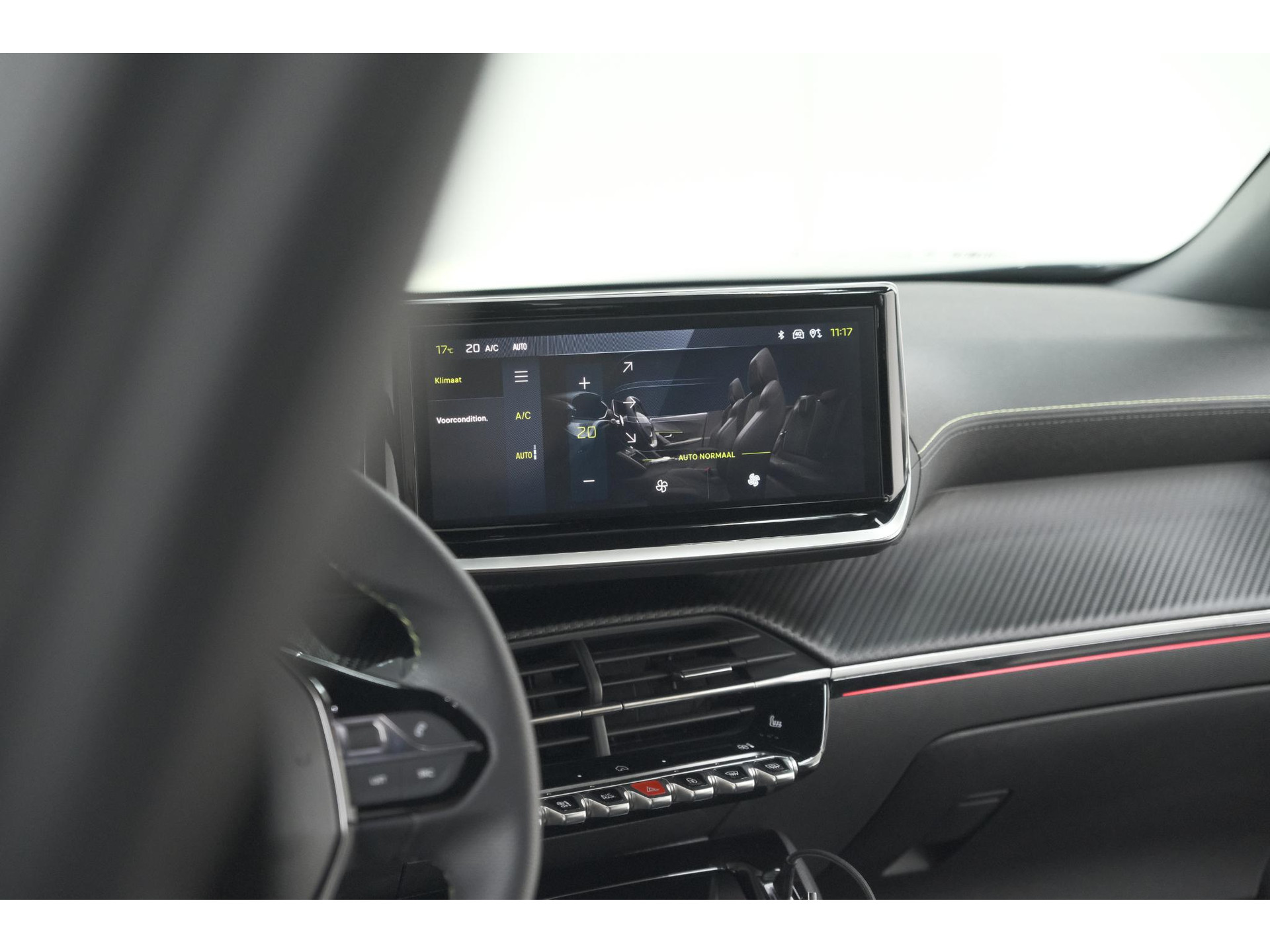 Peugeot e-2008 EV GT Avantage 54 kWh | 360 Camera | Massage Functie | Dodehoekdetectie | Stoelverwarming