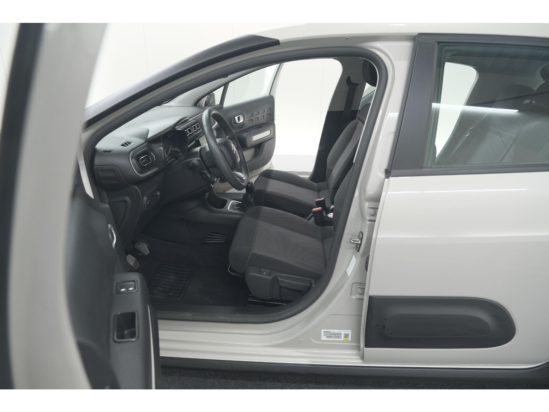 Citroen C3 PureTech 82 C-Series | Climate Control | Apple Carplay | Stoelverwarming | LED Koplampen