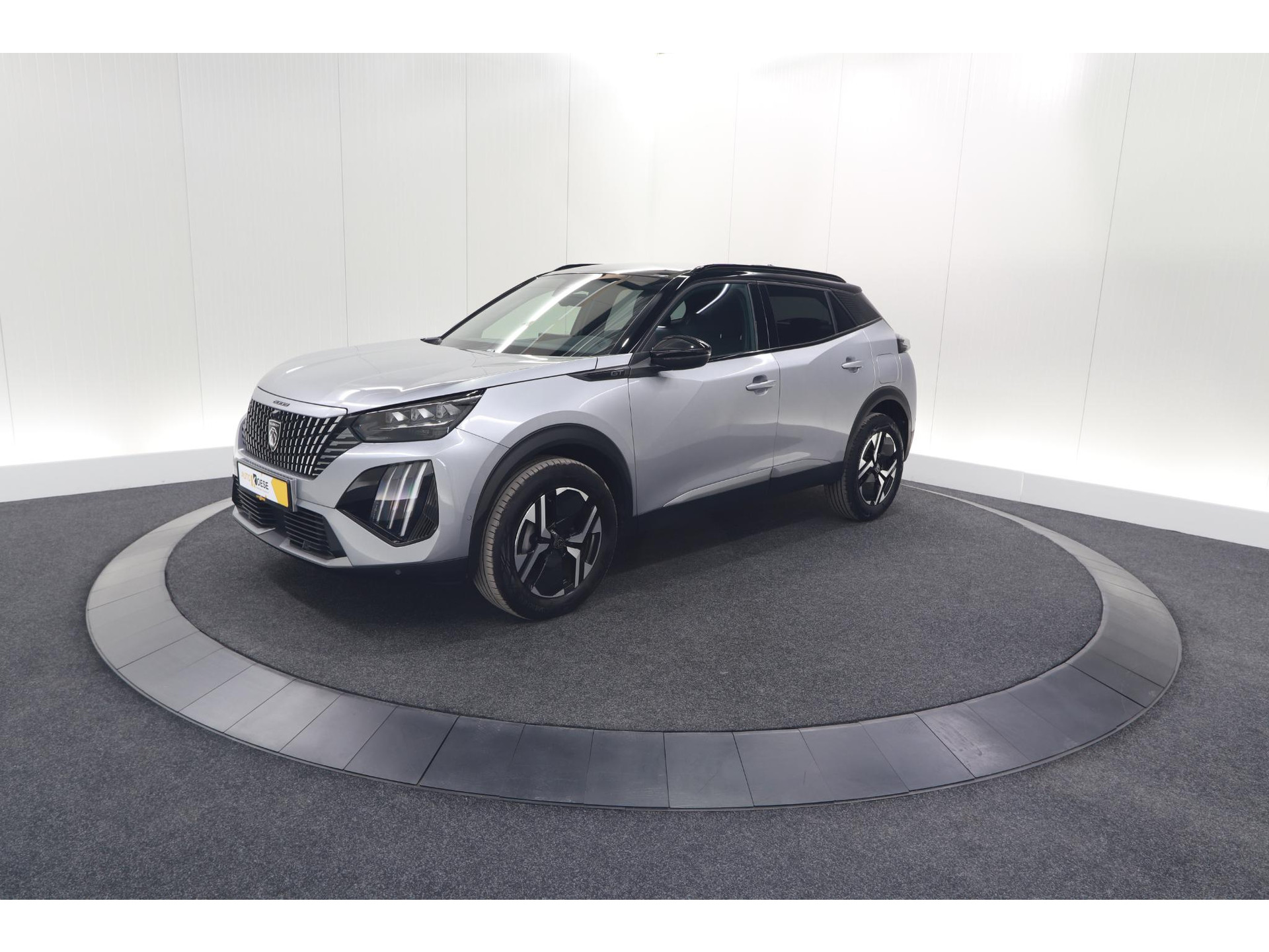 Peugeot 2008 PureTech 130 EAT8 GT | 360 Camera | Stoelmassage | Adaptieve Cruise Control | Dodehoekdetectie