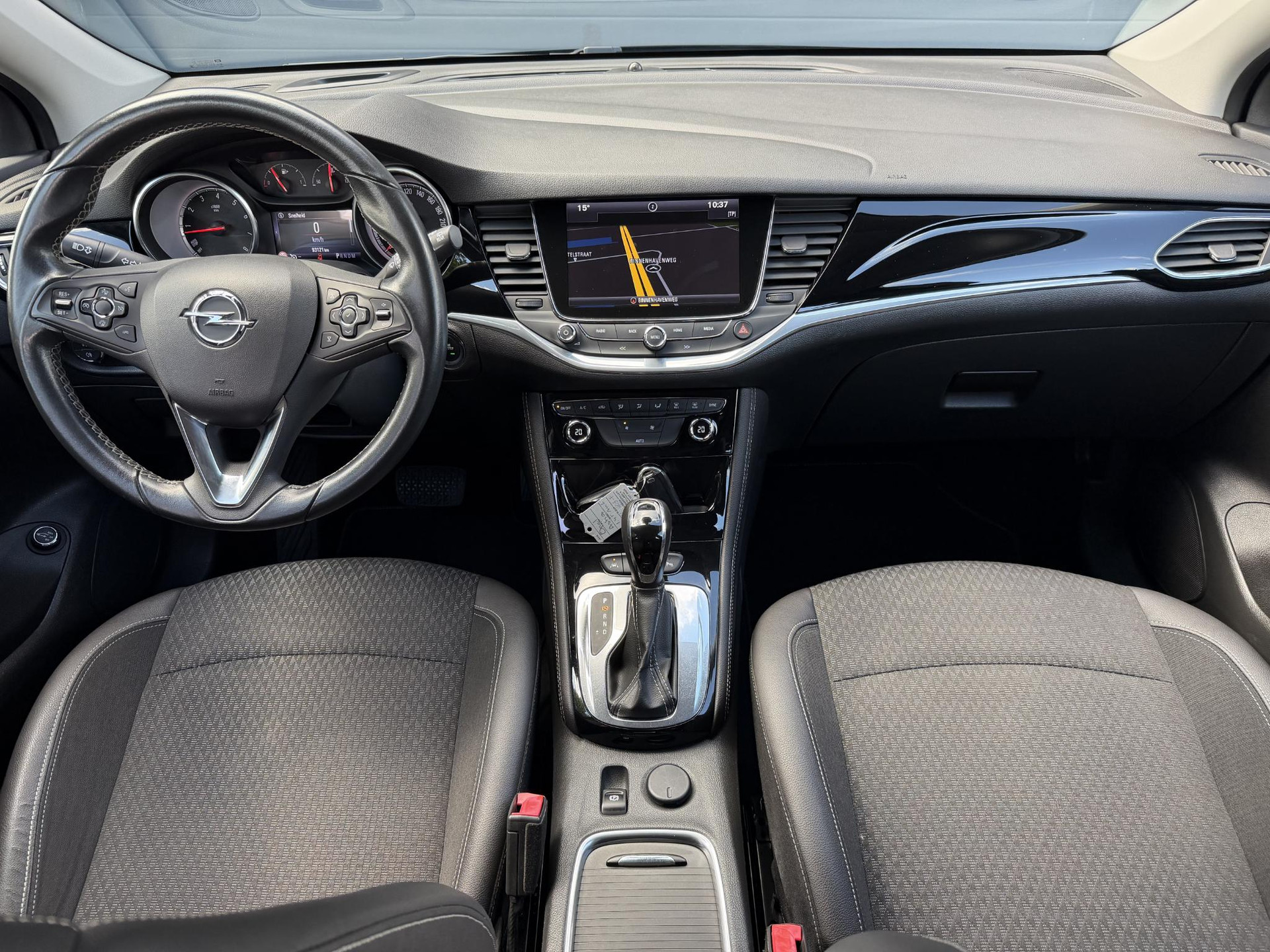 Opel Astra Sports Tourer 1.4 Innovation 2e Eigenaar,Apple Carplay/Android Auto,150pk,Halfleder,Trekhaak,Keyless,Clima,Cruise,Lm velgen,Pdc V+A,N.A.P,Dealer Onderhouden,Rijstrooksensor,Apk tot 03-2027