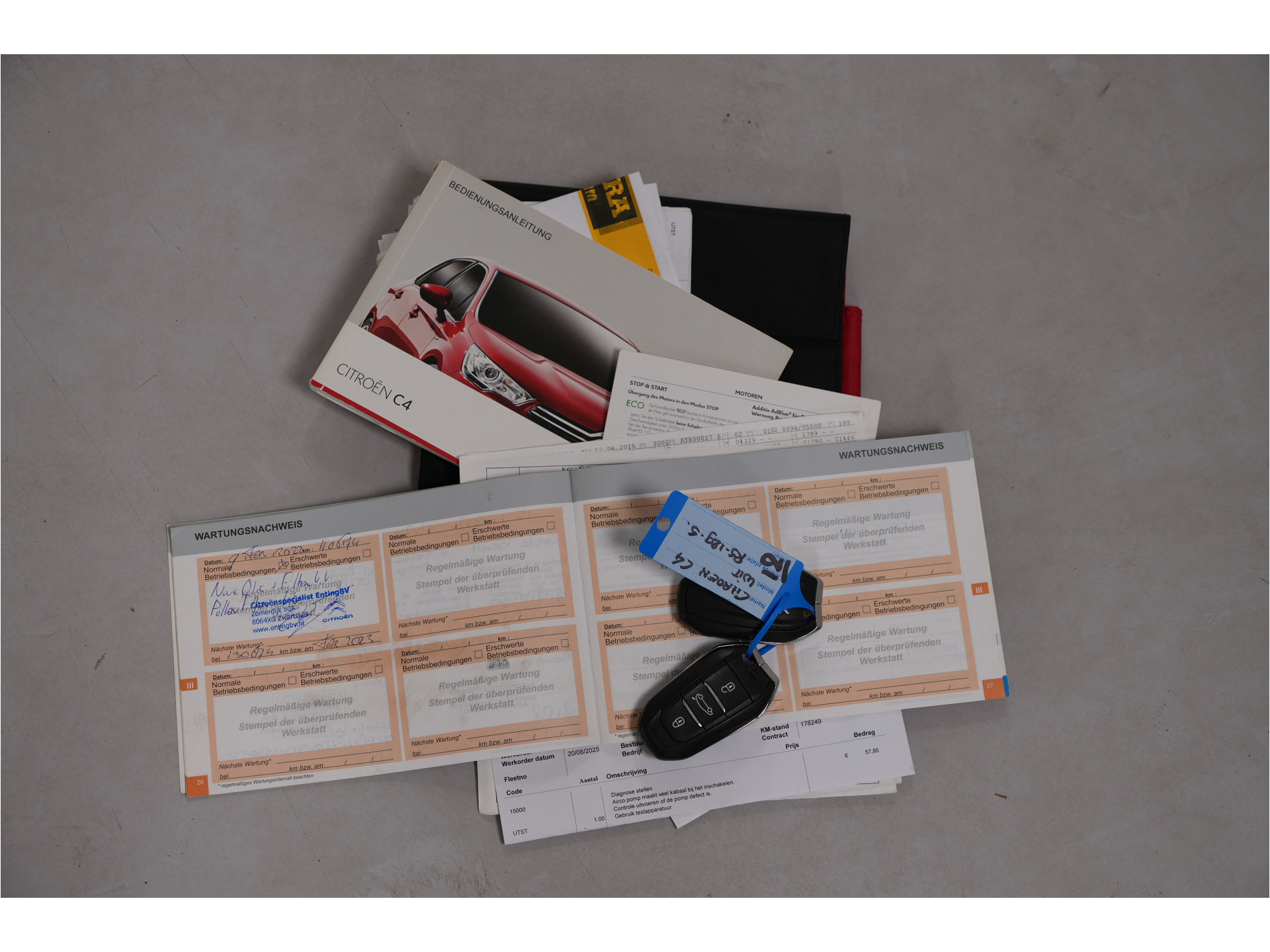 Citroën C4 1.2 PureTech Feel Collection | Trekhaak | Pano | Cruise | Stl. verw. | Climate | PDC |